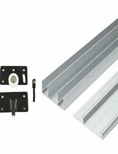 Kit binario per porta scorrevole, sistema a tre binari con ruote silenziose per un'installazione facile e fluida in lavori di ristrutturazione e aggiornamenti domestici