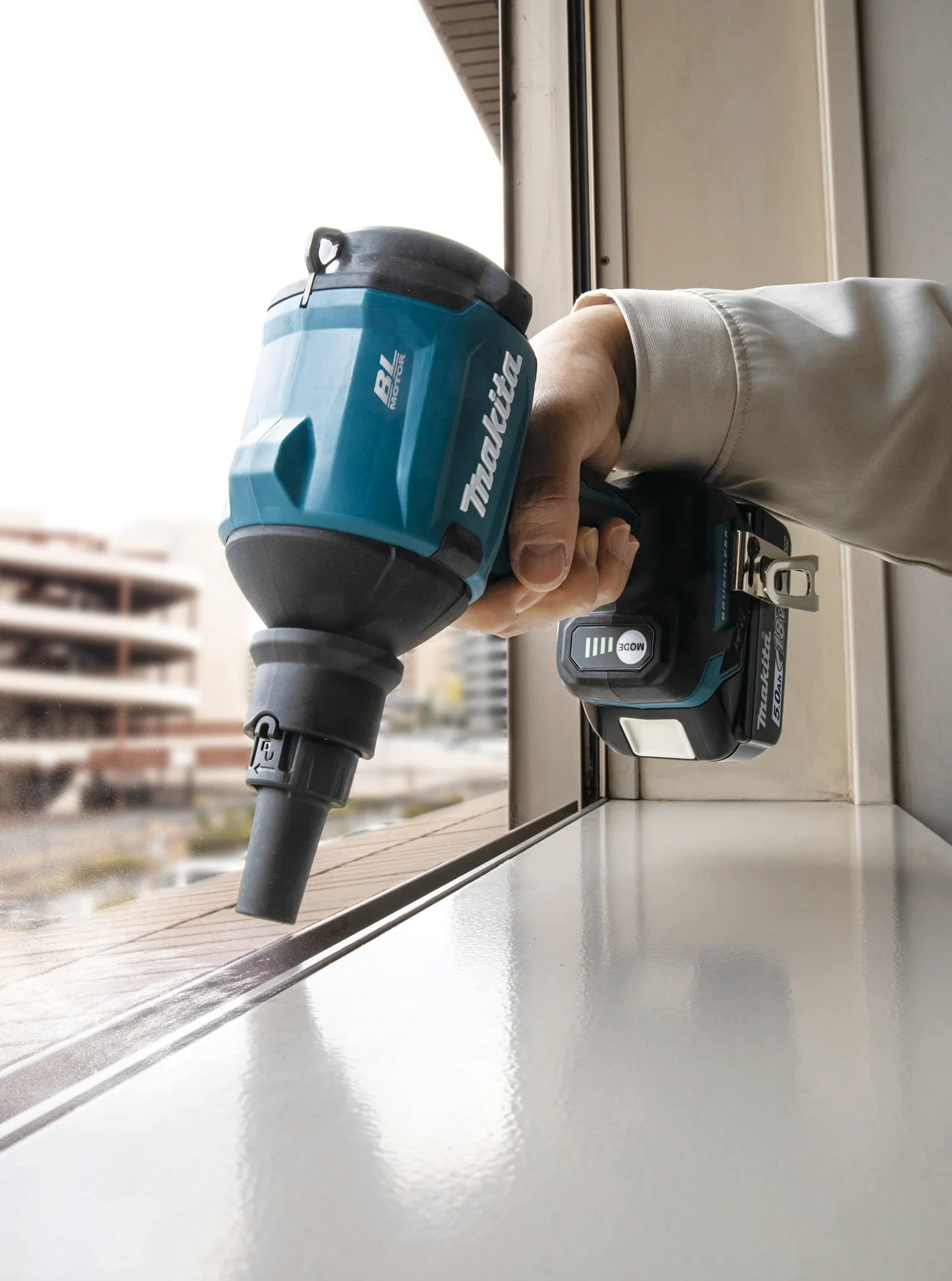 Makita DAS180RT - Soffiatore senza spazzole LXT agli ioni di litio, 18 V, con 1 batteria da 5,0 Ah e caricabatterie