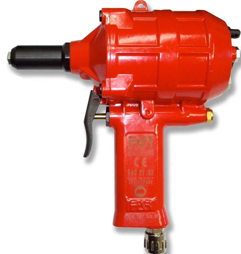 Rivettatrice Pneumatica Modello 'Rac 83' Professionale. Per Rivetti Di Tutte Le Leghe.