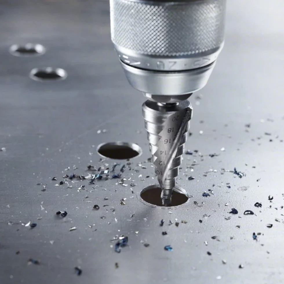 Bosch Professional 3 pz. Set di punte a gradini HSS con codolo a tripla superficie (per Metallo, Ø 4-12/4-20/6-30 mm, Accessorio per Trapani)
