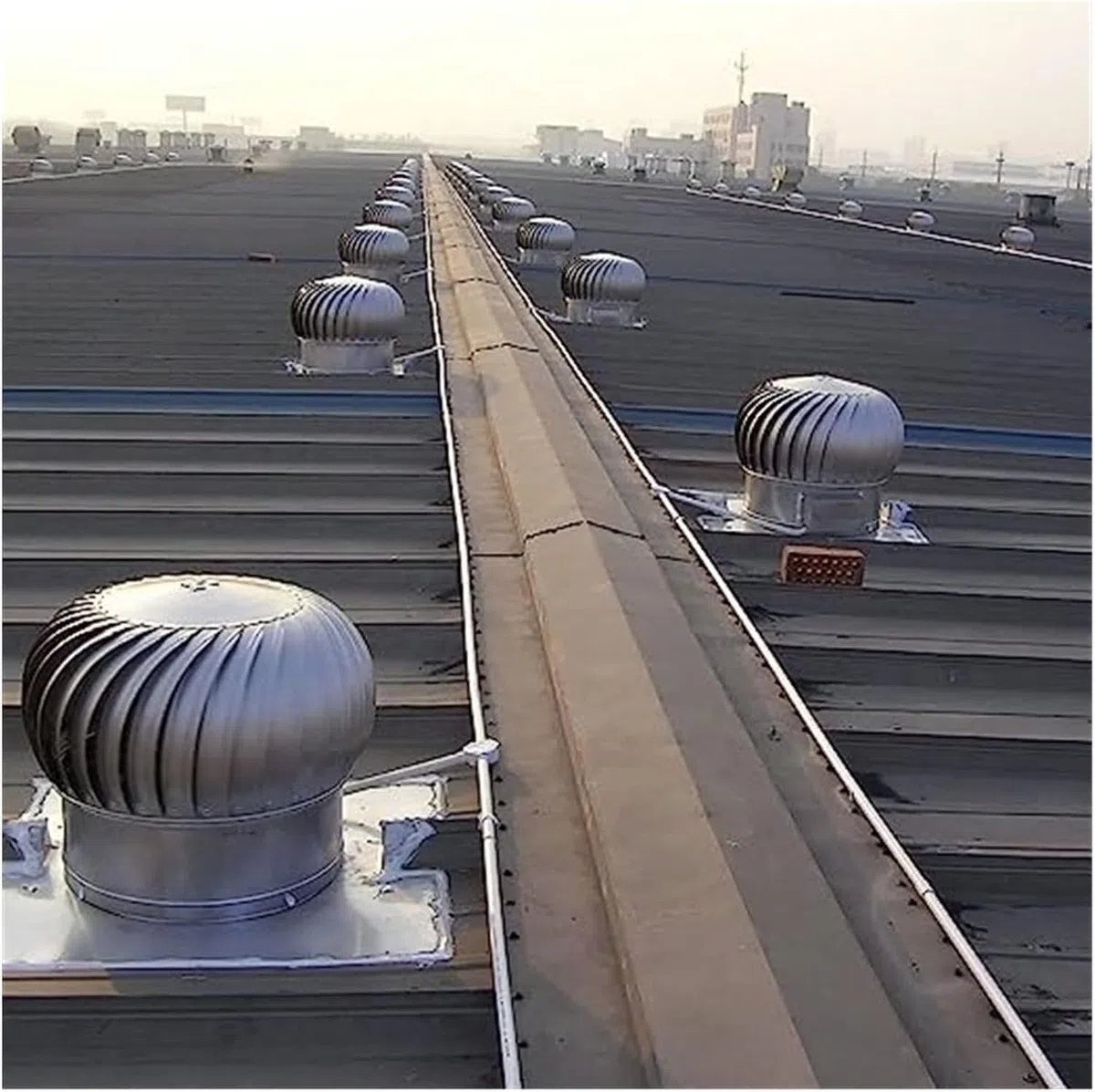 Cappello di Ventilazione per Camino a turbina di Grande Diametro, azionato dal Vento - Acciaio Inossidabile 304 Rinforzato per Ventilazione Interna - Tappo di ventilazion