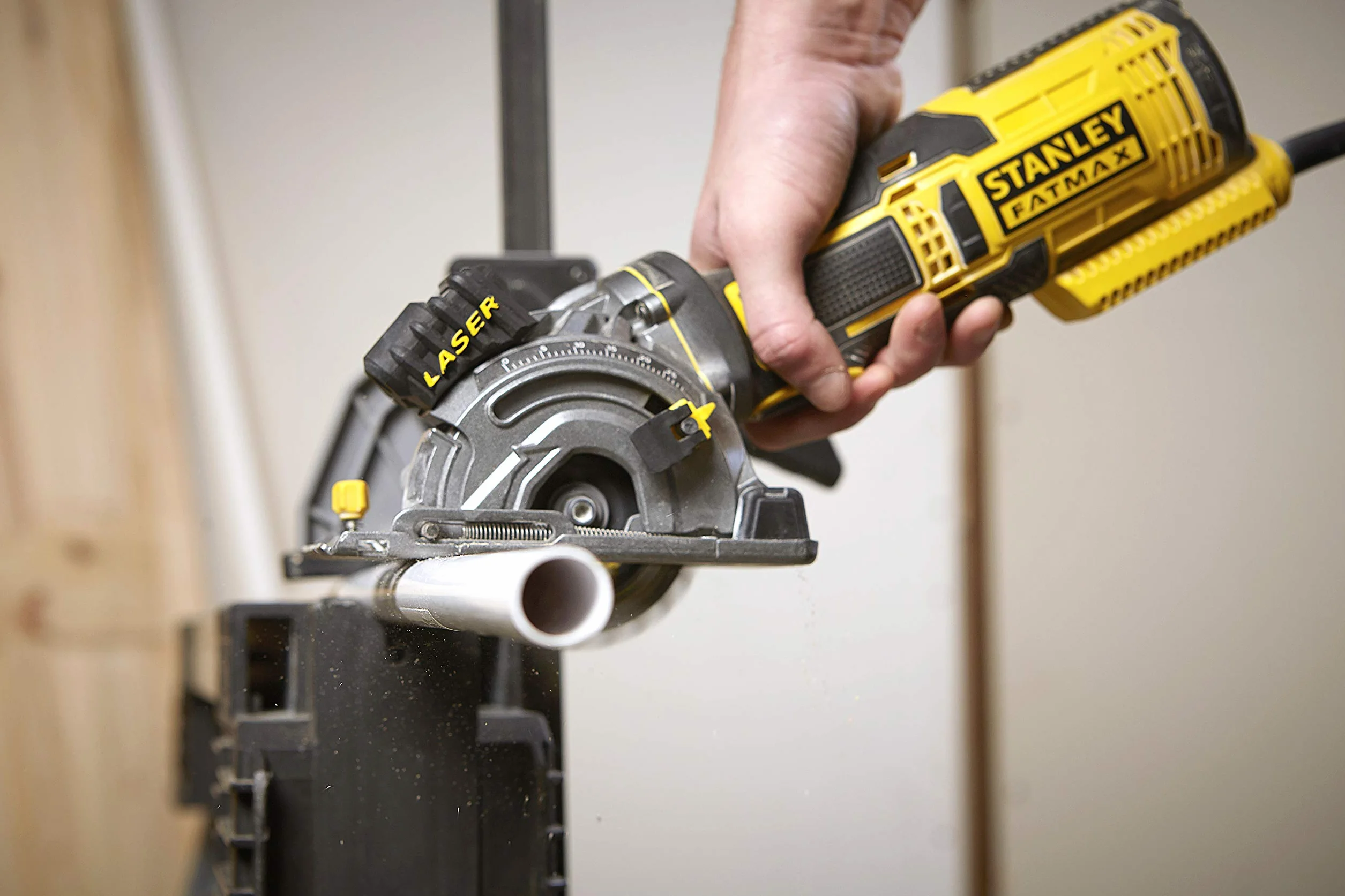 STANLEY FME380K-QS Mini-Sierra Circular de Mano 650W 89mm, 650 W