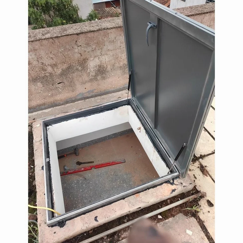 Botola Di Accesso Al Tetto In Acciaio, Cortile Ingresso A Soffitto Copertura Antipioggia Porta Di Sicurezza Zincata, Tetto Esterno Botola Di Manutenzione(75x95cm)