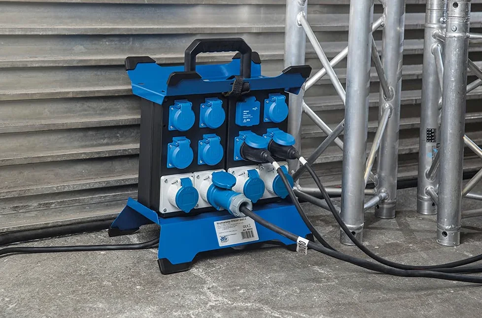 as - Schwabe Distributore di alimentazione portatile CEE Stecky Duo 5, spina CEE + 7 prese con contatto di protezione + 4 prese CEE + 2 porte USB, scatola di distribuzione dell'alimentazione mobile
