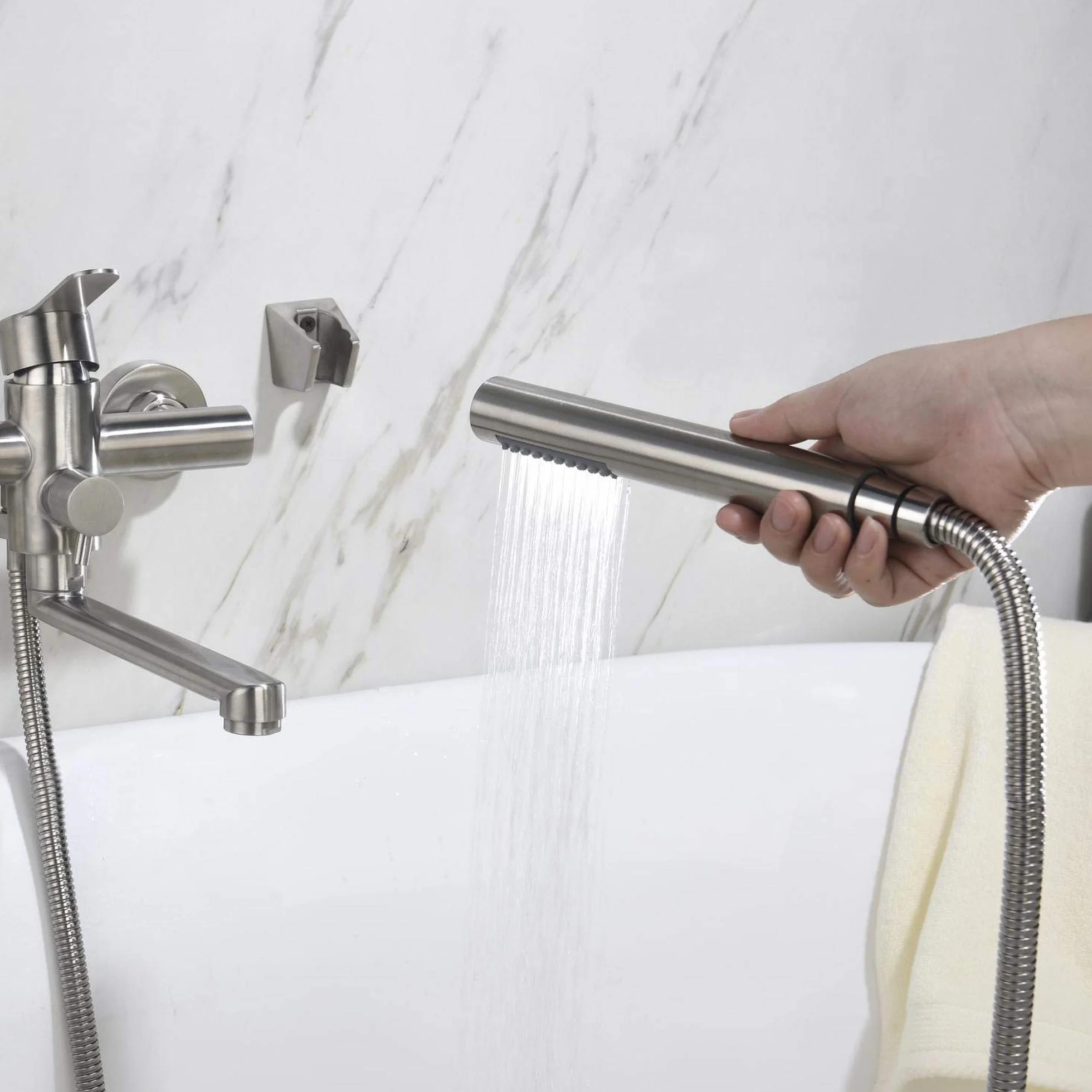 HomeLava Rubinetto per Vasca da Bagno con Doccetta Miscelatore Monocomando da Parete in Acciaio Inox Spazzolato con Deviatore Miscelatore Monocomando con Tubo Doccia da 1,5 m.