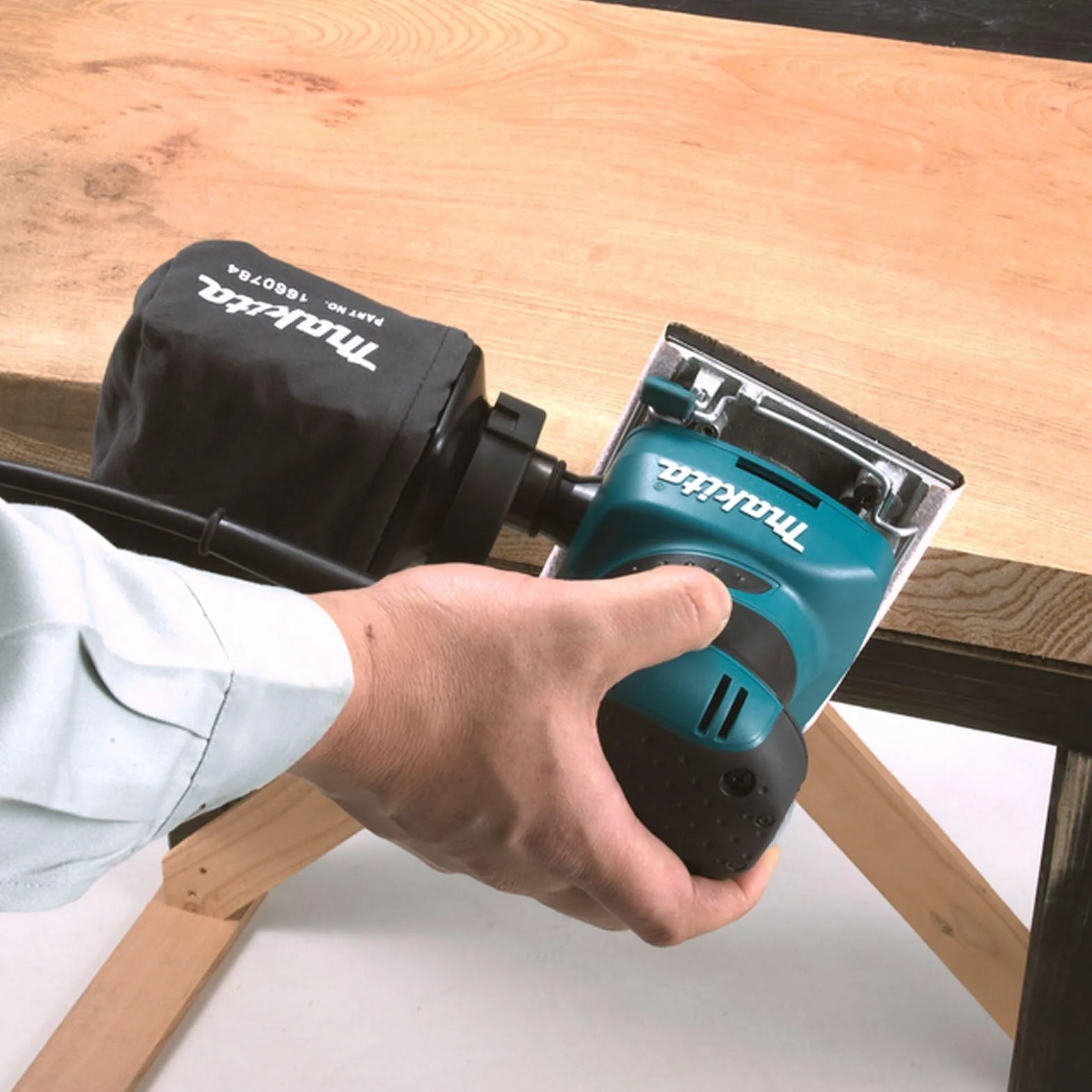 Makita BO4900VJ LEVIGATRICE ORBITALE