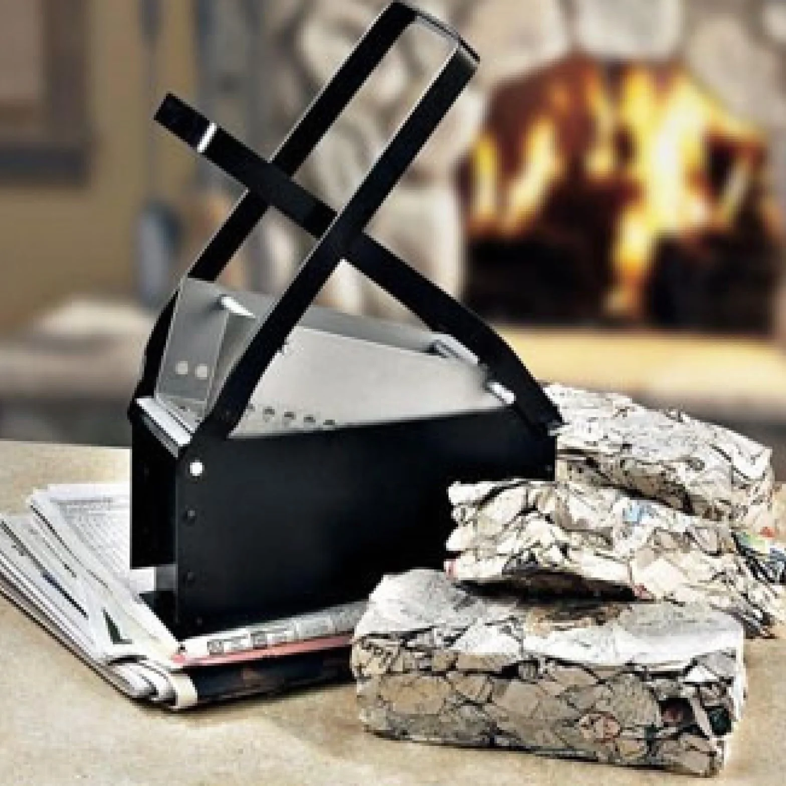 Bricchettatrice per tronchi di carta, macchina per mattoni di carta pressa per riciclare mattoni per giornali pesanti, compressore di carburante senza cartone per il riscaldamento di stufe a
