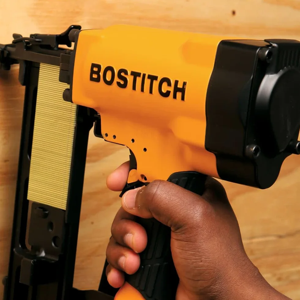 BOSTITCH 651S5 7/16-Inch by 2-Inch Stapler by BOSTITCH