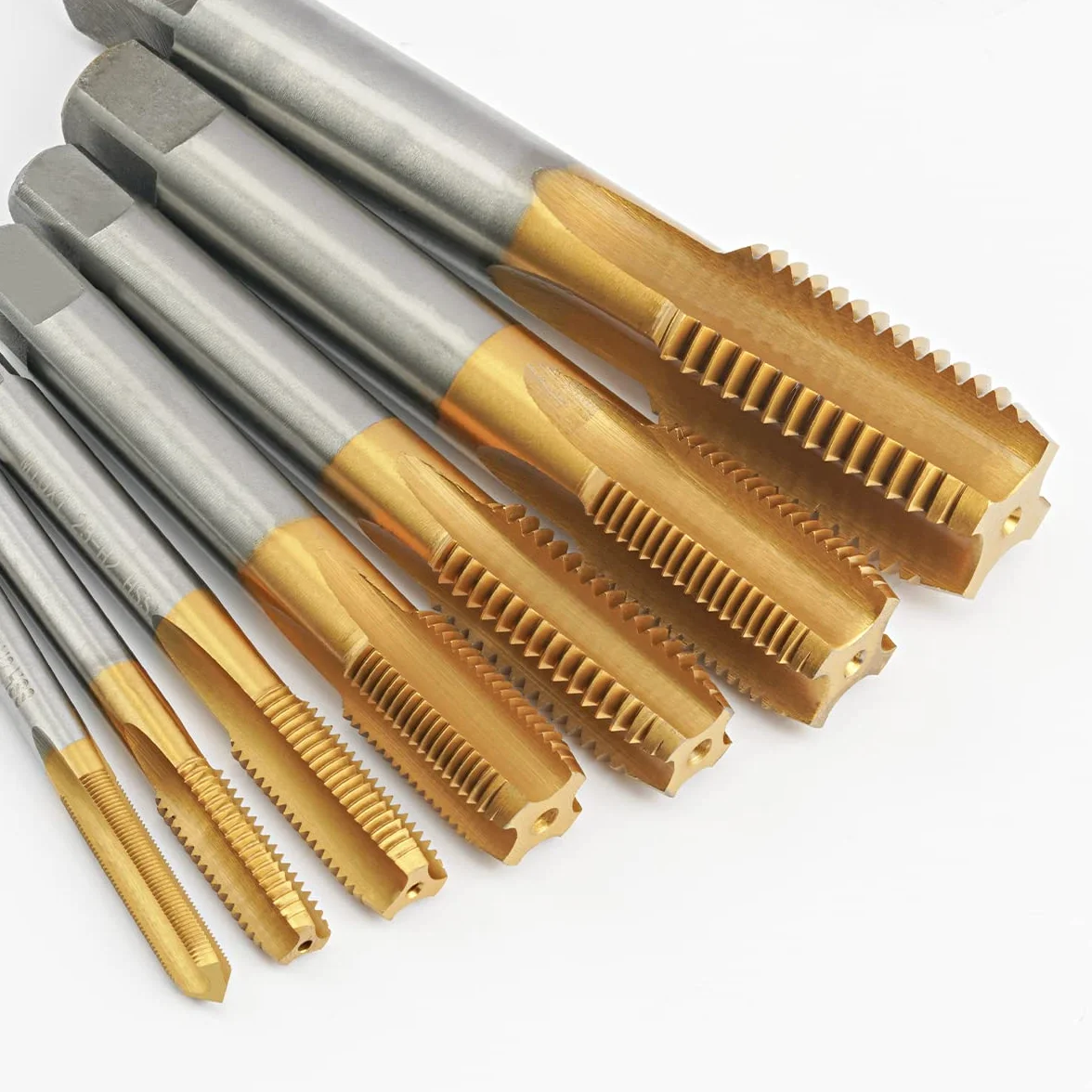 Maschio metrico M32 X 1,5 HSS Ti-Coated dritto Flauto Thread Thread M32 X 1,5 mm M32 Filo rivestito in titanio Macchina Tap mano destra