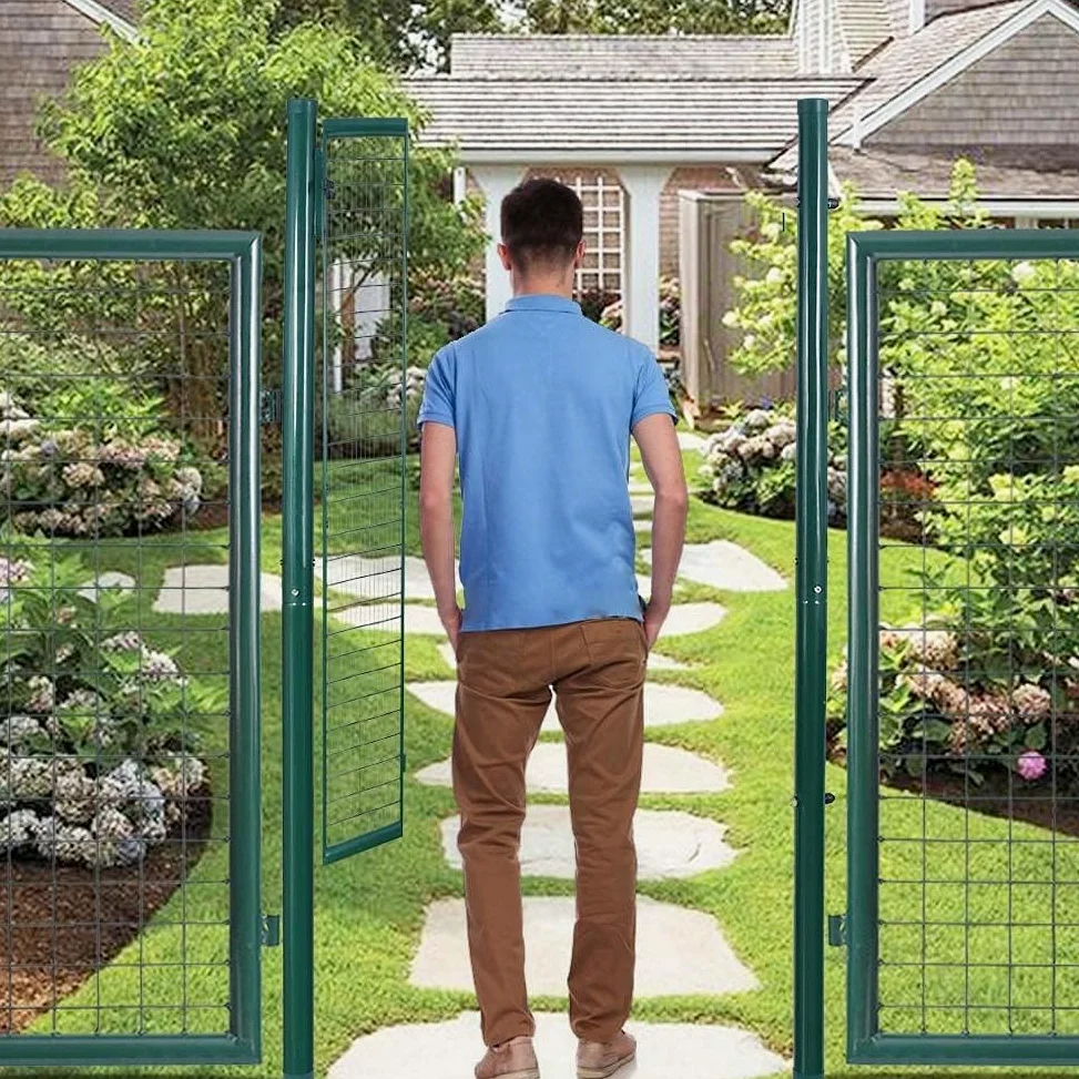Bakaji Cancello Cancelletto Porta a Rete per Recinzione Giardino Telaio in Acciaio Verniciatura a Polvere Dimensione 106 x 200 cm Chiusura a Chiave 3 Chiavi Incluse Colore Verde