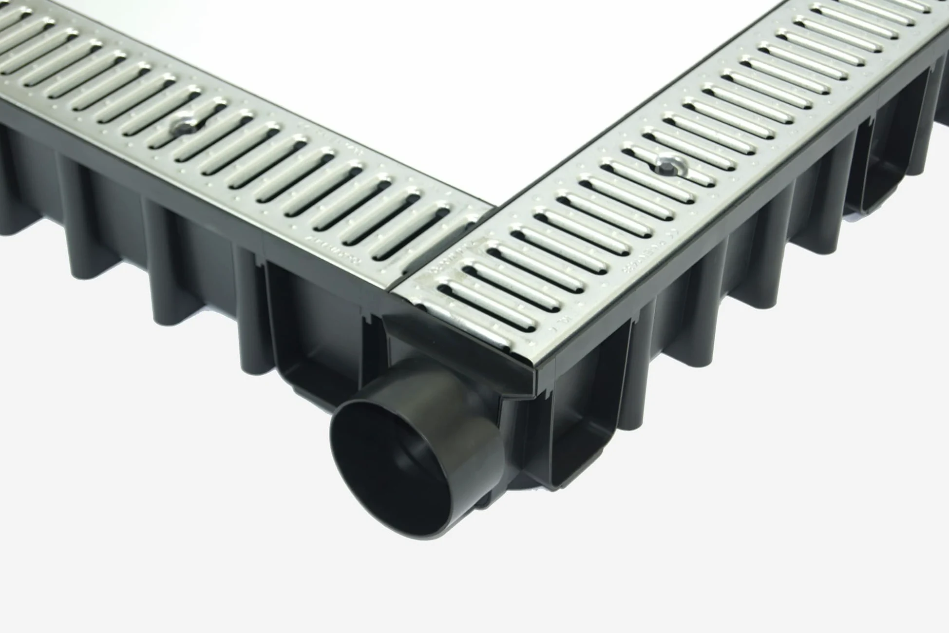 Set di grondaie di drenaggio da 6 m – grondaia – Scarico Acqua piovana – Scarico con griglia – Altezza A15 148 mm – Set Completo – Griglia in Acciaio zincato – 13 x 600 x 14,8 cm