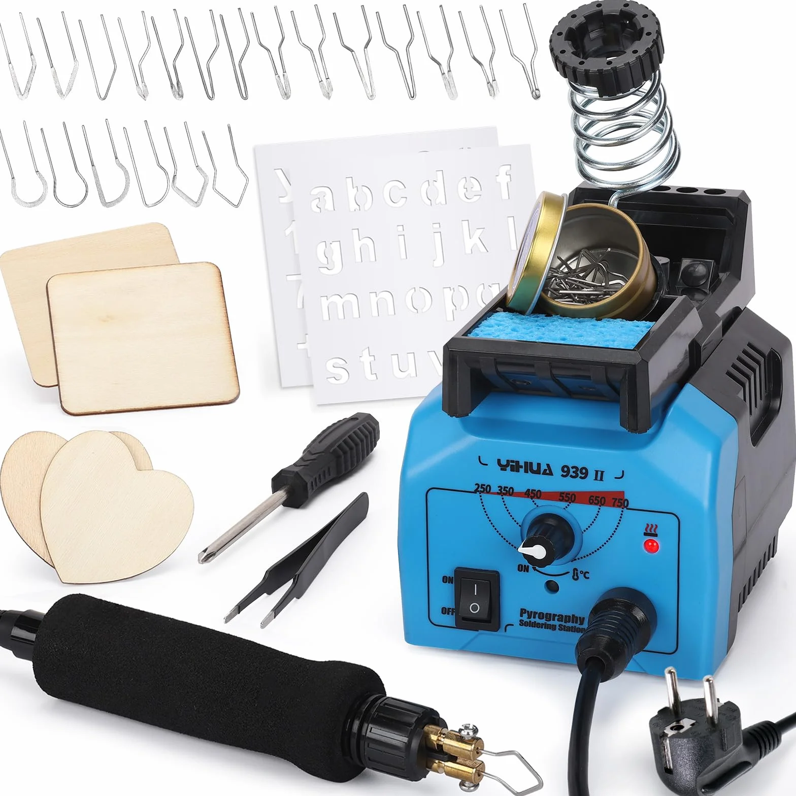YIHUA 939-II Kit Stazione per Pirografia su Legno con Penna per Pirografia Regolabile a Temperatura, Impugnatura Morbida, 20 Punte in Filo, 2 Stencil, Supporto Sicuro EU Plug (4 Pezzi di Legno)