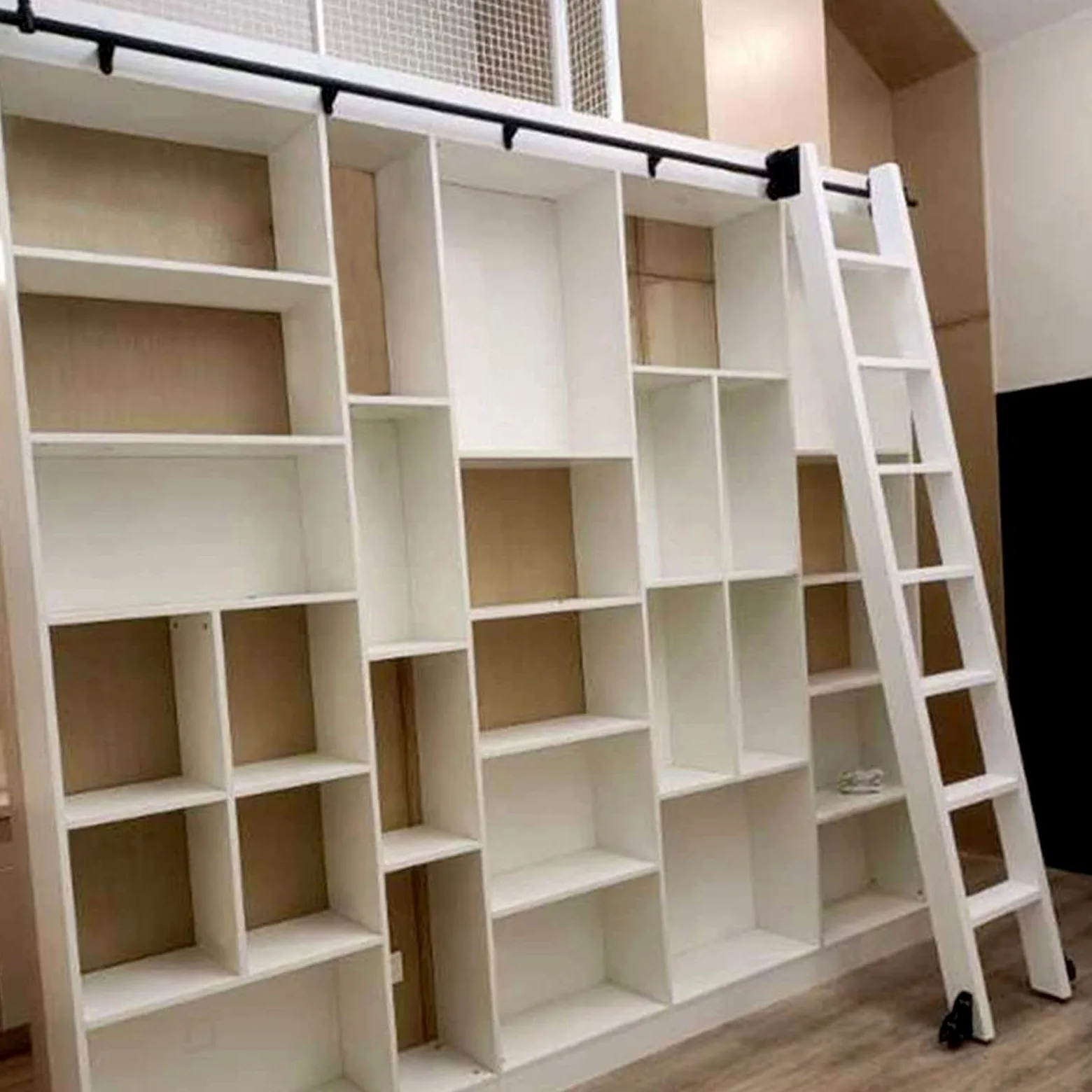 Libreria Scorrevole Nero - Kit Hardware per Scala e Porta Scorrevole, con Ruote