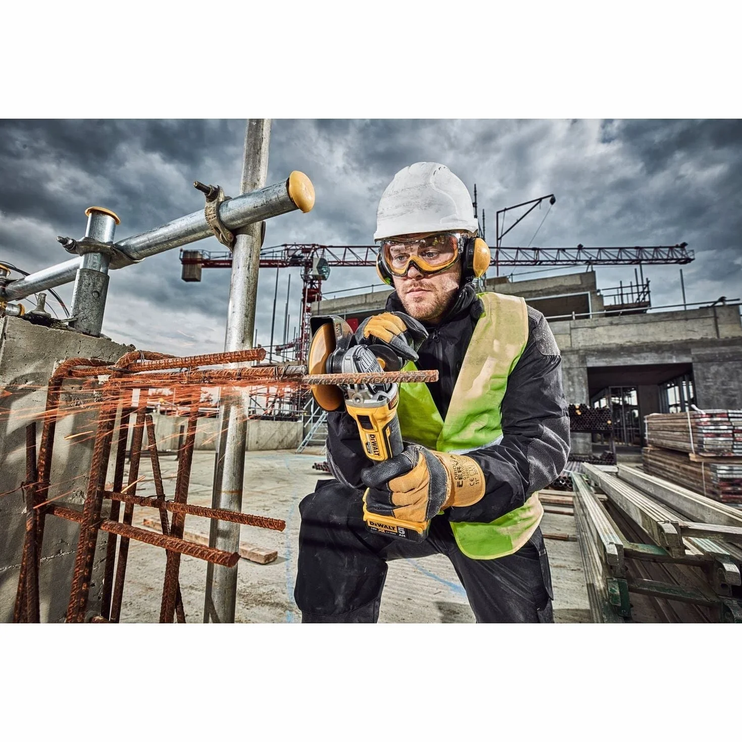 DEWALT Smerigliatrice angolare 125mm. Motore BRUSHLESS, DCG405P2-QW