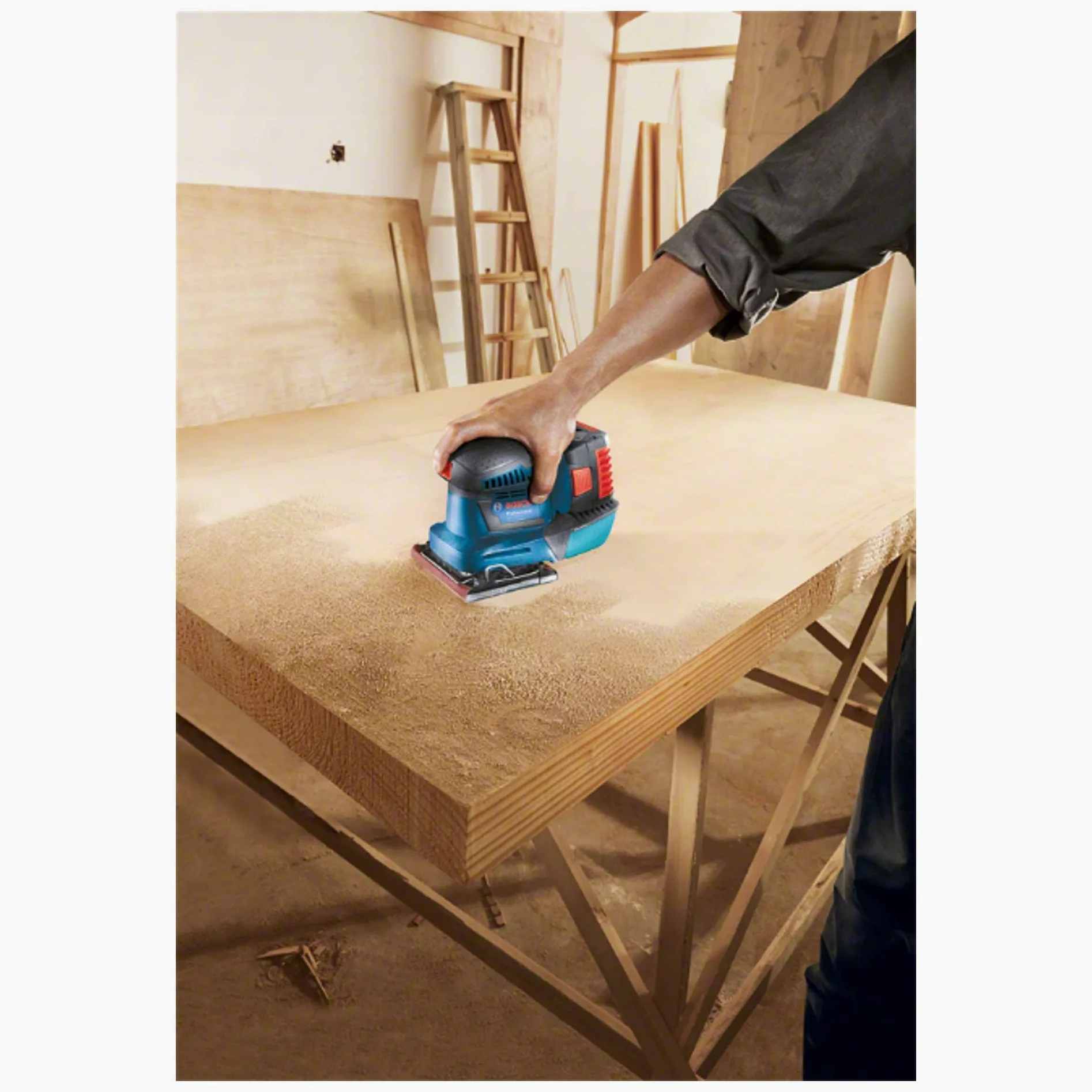 Bosch Professional GSS 18V-10 Levigatrice Orbitale a Batteria, 18 V, 5 Ah, Blu