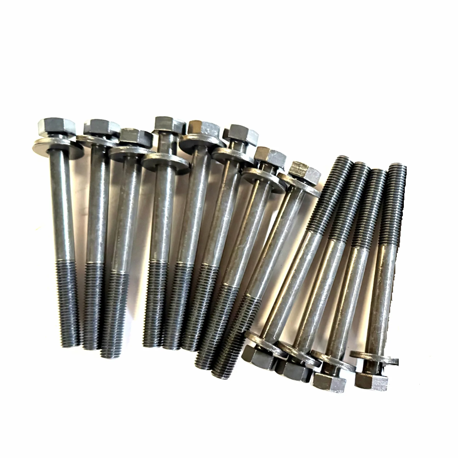 D1503 D1703 D1803 testa di cilindro Bolt per il motore di Kubota