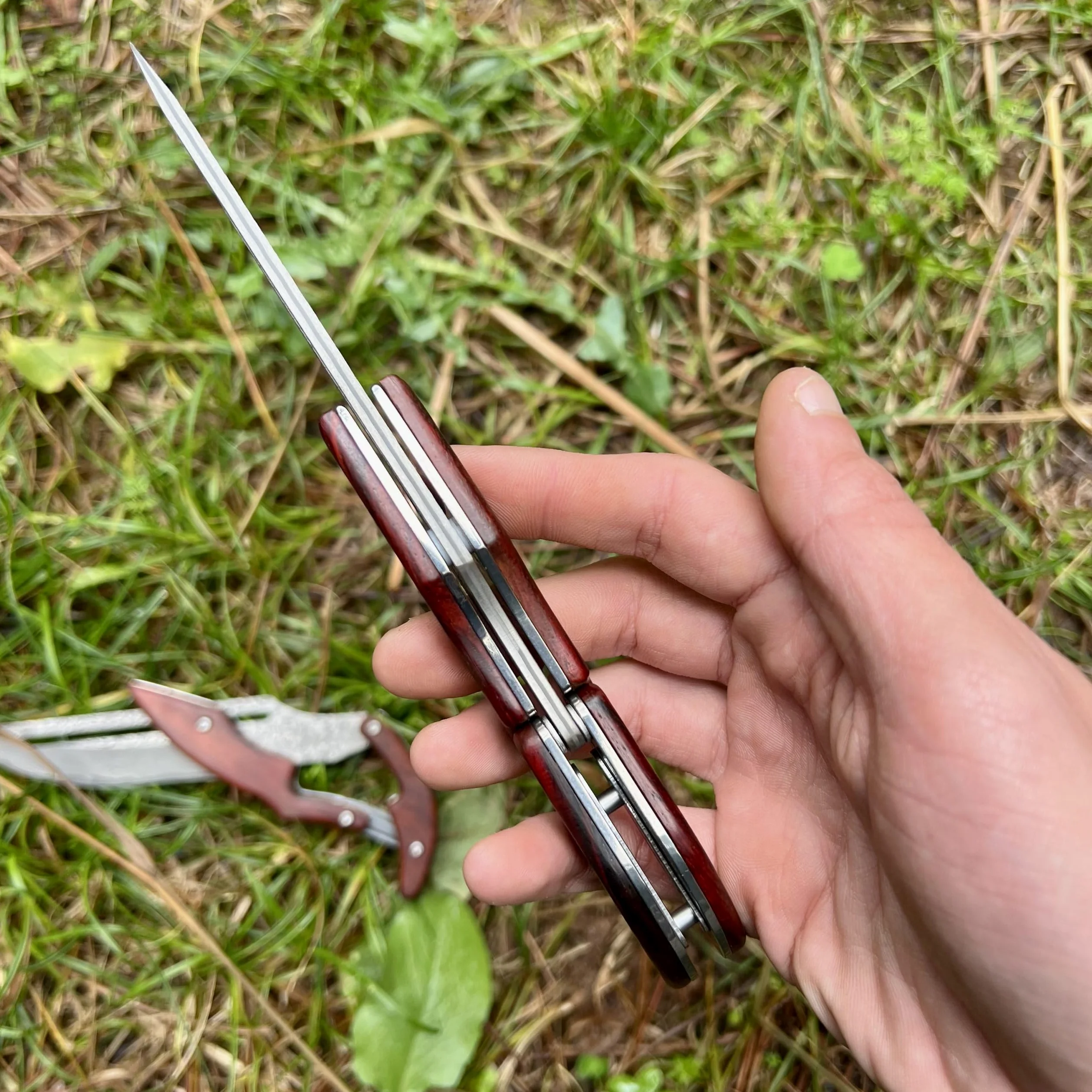 Coltello Pieghevole Tasca Damasco Attrito Acciaio 67 Strati VG10 Damasco Giapponese Lama Affilata Manico Legno Collezione Regalo Uomo Festa Padre Pesca Bushcraft EDC Artigianato