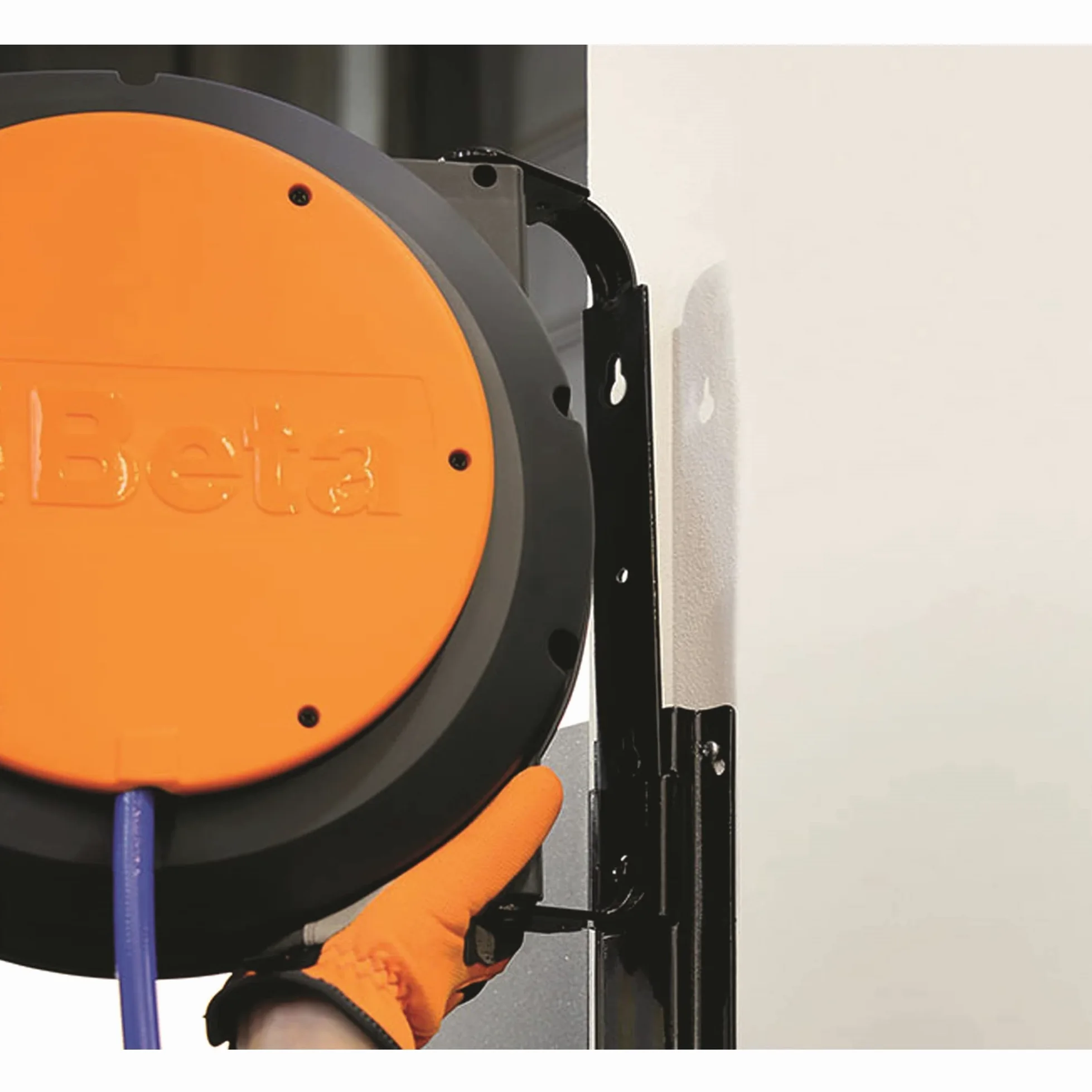 Beta 1844 15-H05 - Avvolgitore automatico con cavo 3gx1,5 mm²
