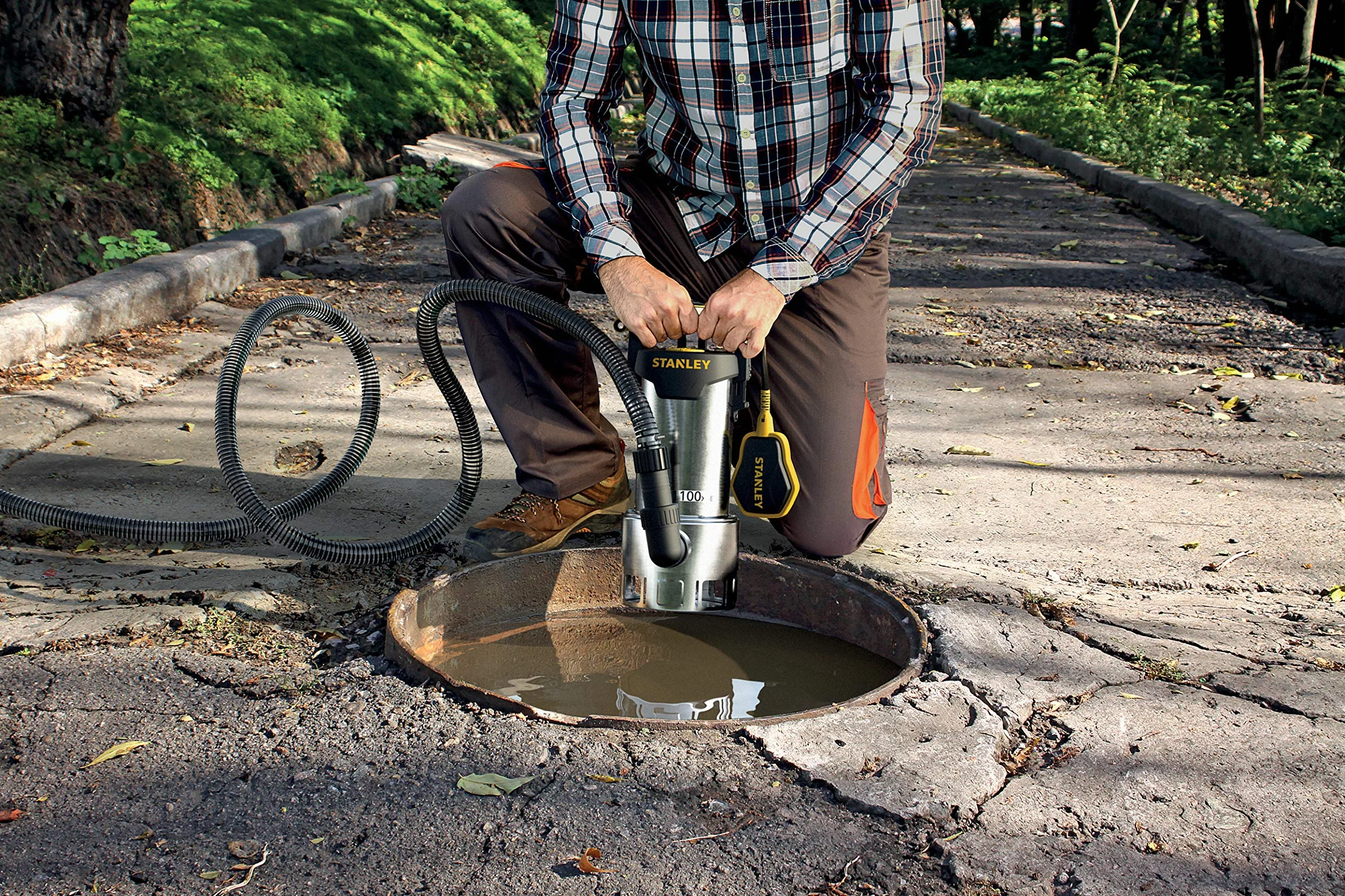 Stanley Pompa Immersione SXUP1100XDE per Acque Scure (1.100 W, Portata max. 16.500 l/h, Prevalenza max. 10,5 m)