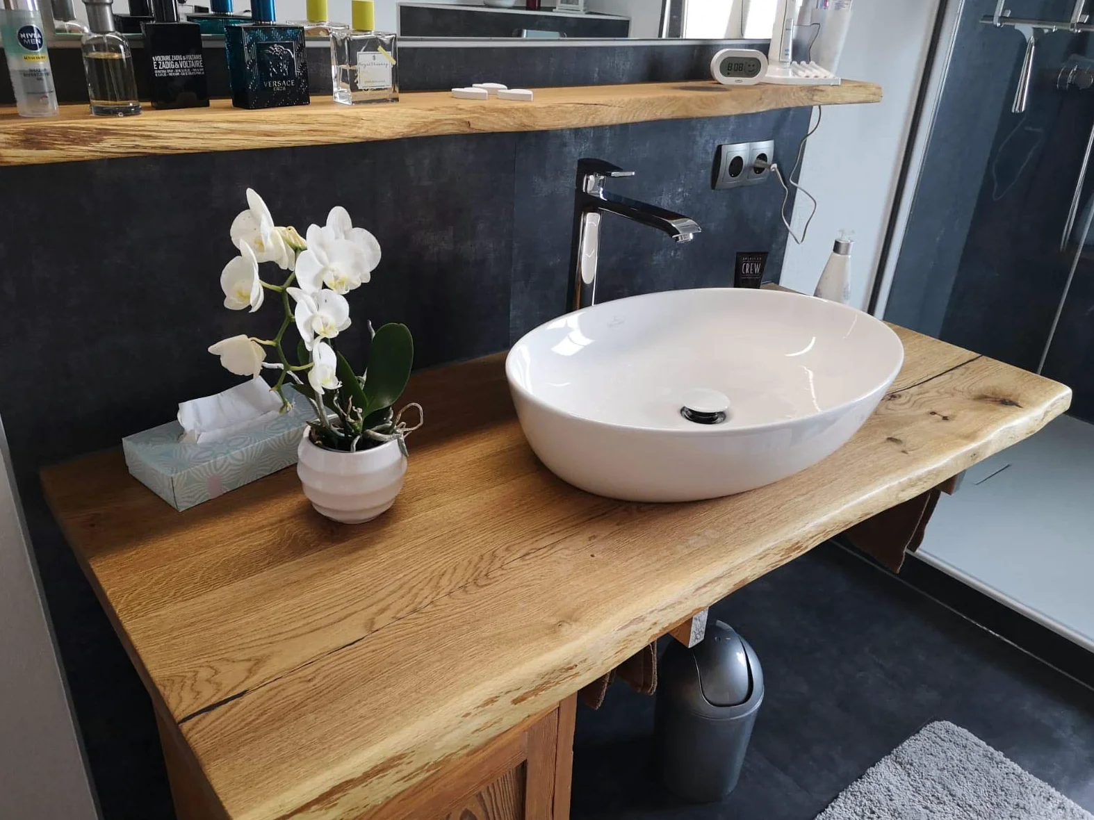 Top per lavabo in legno massello di rovere oliato (140 x 55 cm)