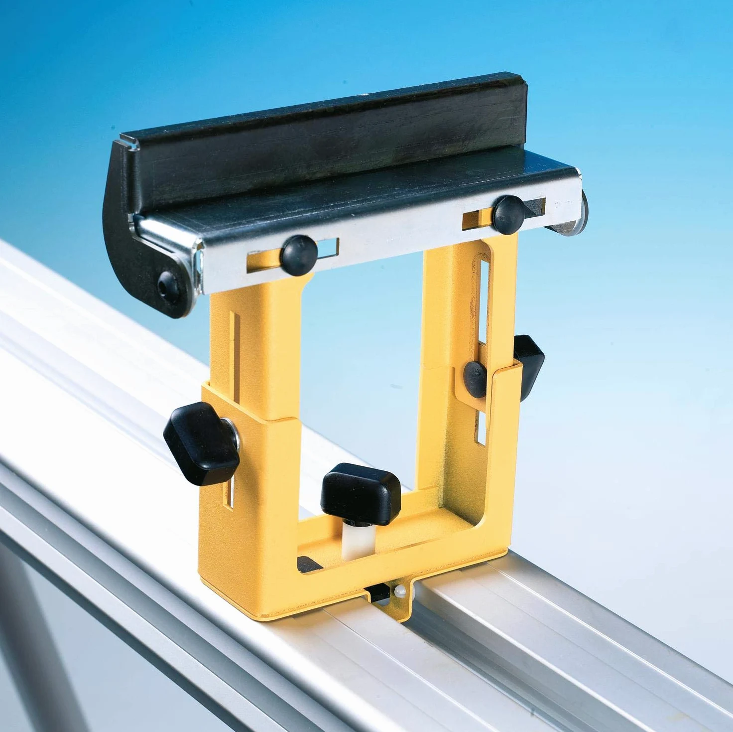 DEWALT Cavalletto di supporto universale estendibile, DE7023-XJ