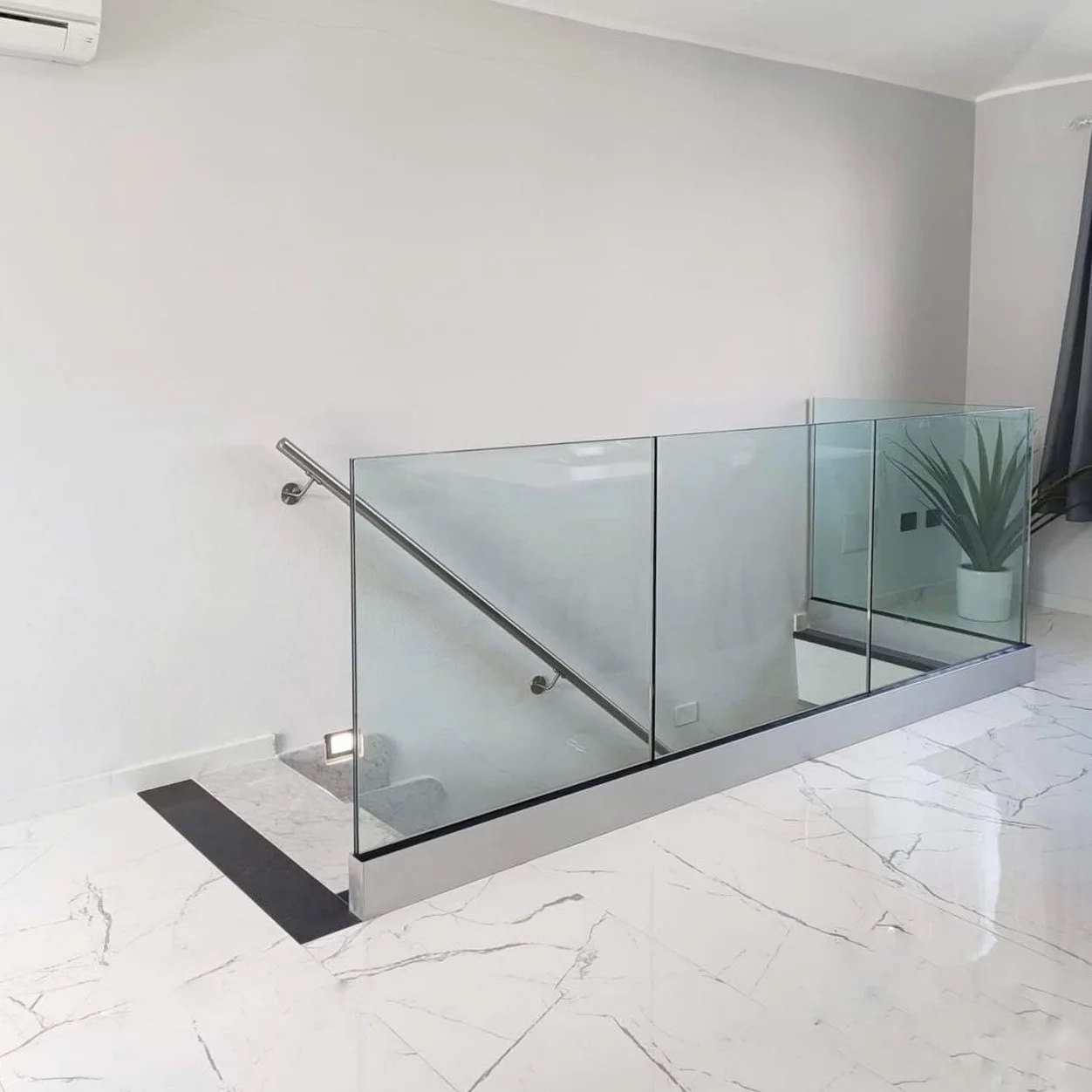 Parapetto in vetro larghezza 180 cm — 2 pannelli affiancati altezza h100 cm
