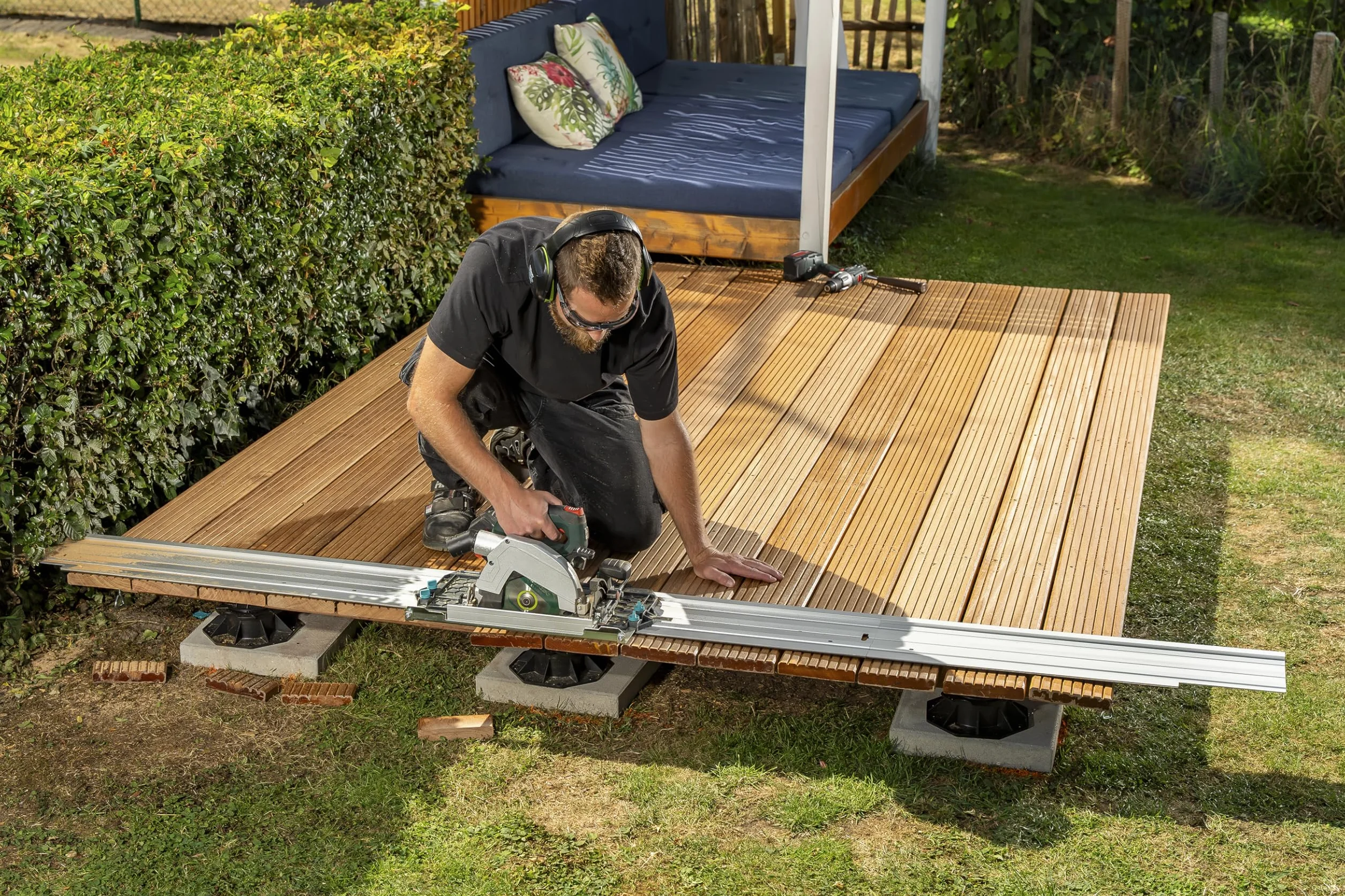wolfcraft FKS 145 - Guida per Seghe Circolari Manuali - Tagli fino a 110 cm - Per Seghe Circolari a Cavo e a Batteria - 6913000