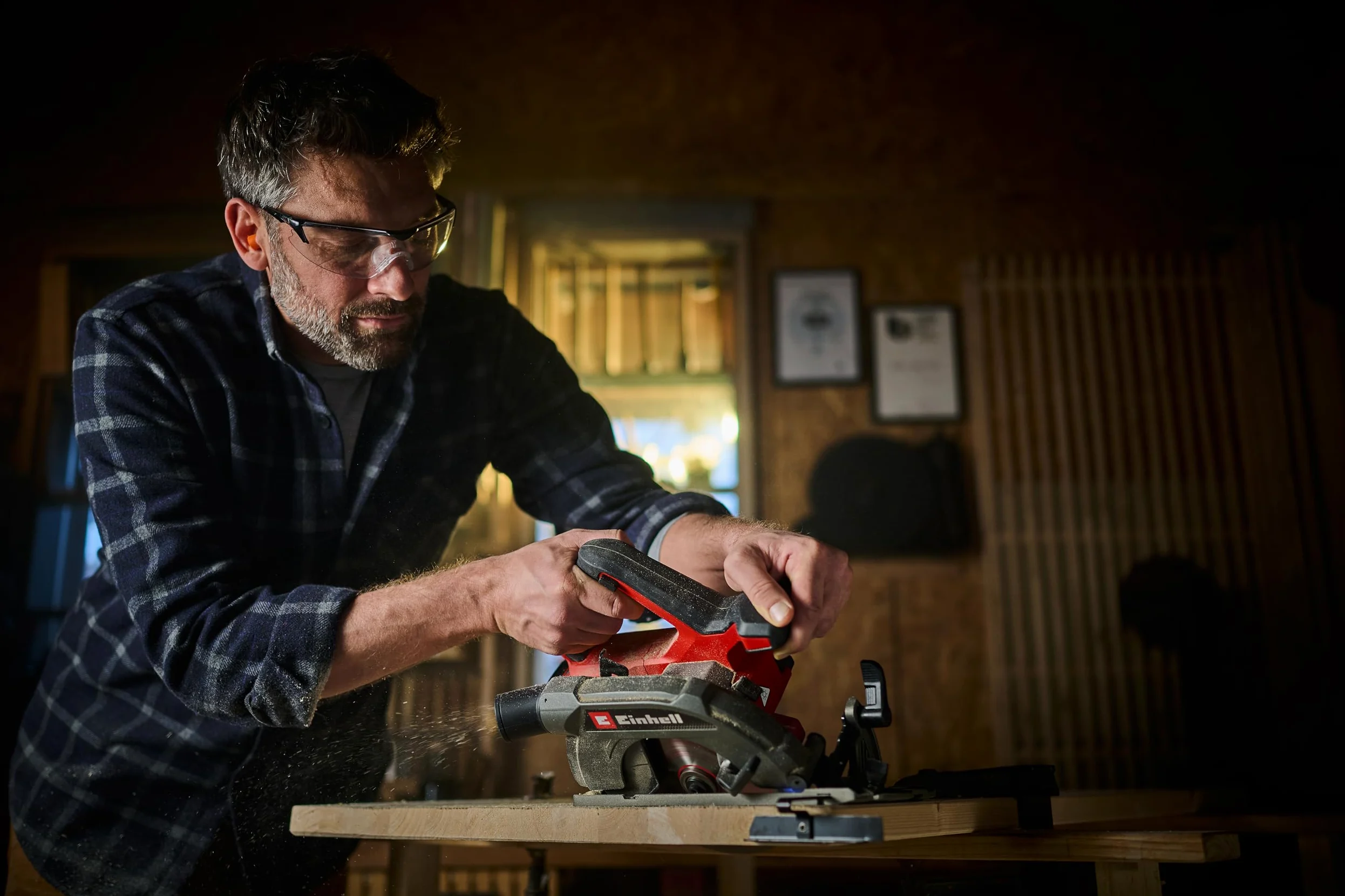 Einhell Professional Sega circolare TE-CS 18/165-2 Li - Solo Power X-Change (18 V, Ø 165 mm, lama, profondità di taglio 57 mm, installazione senza attrezzi, batteria esclusa)