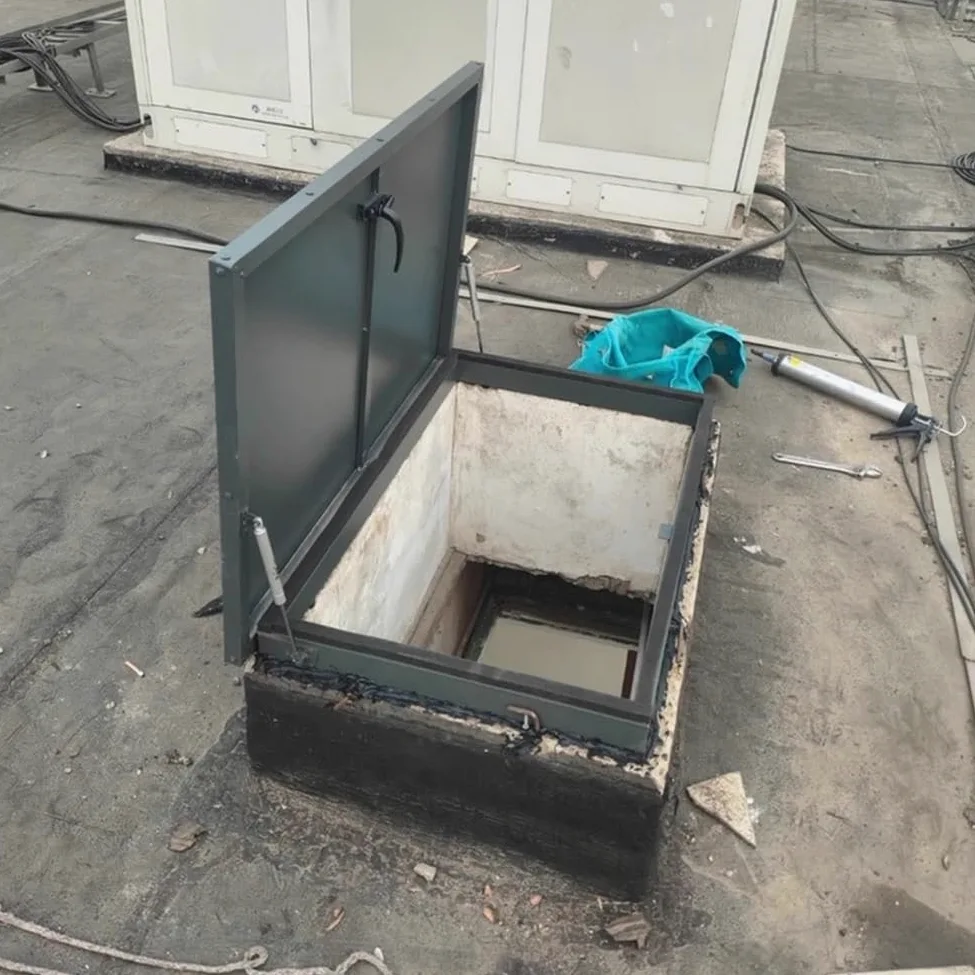 Botola Di Accesso Al Tetto In Acciaio, Cortile Ingresso A Soffitto Copertura Antipioggia Porta Di Sicurezza Zincata, Tetto Esterno Botola Di Manutenzione(75x95cm)