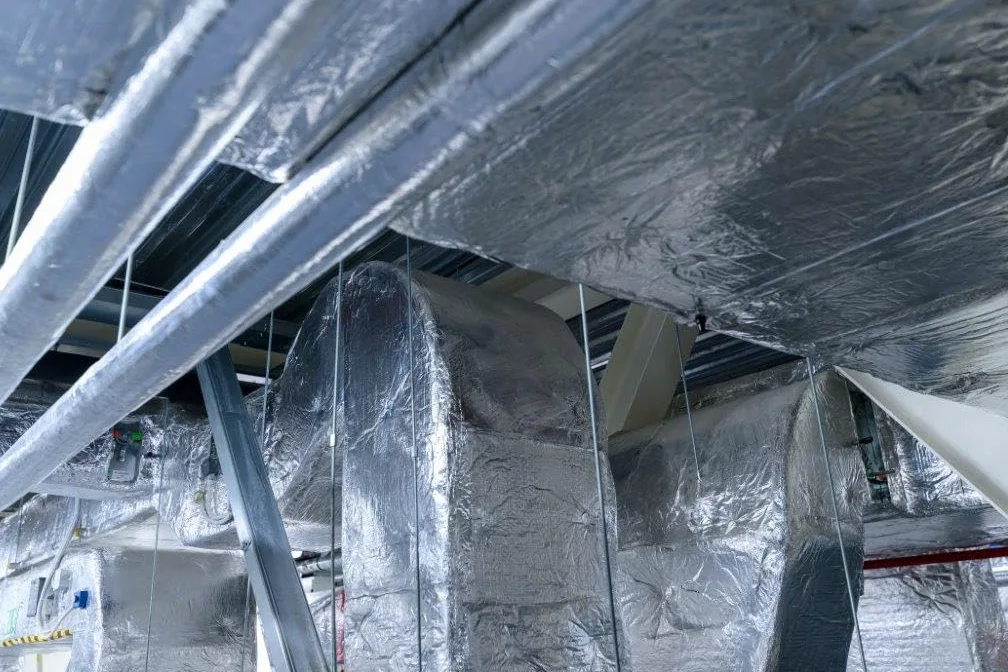 Rockwool KLIMAMAT Isolamento in lana di roccia Materassino lamellare rivestito in alluminio 20 - 80mm (marrone, 50mm - 5m x 1m)