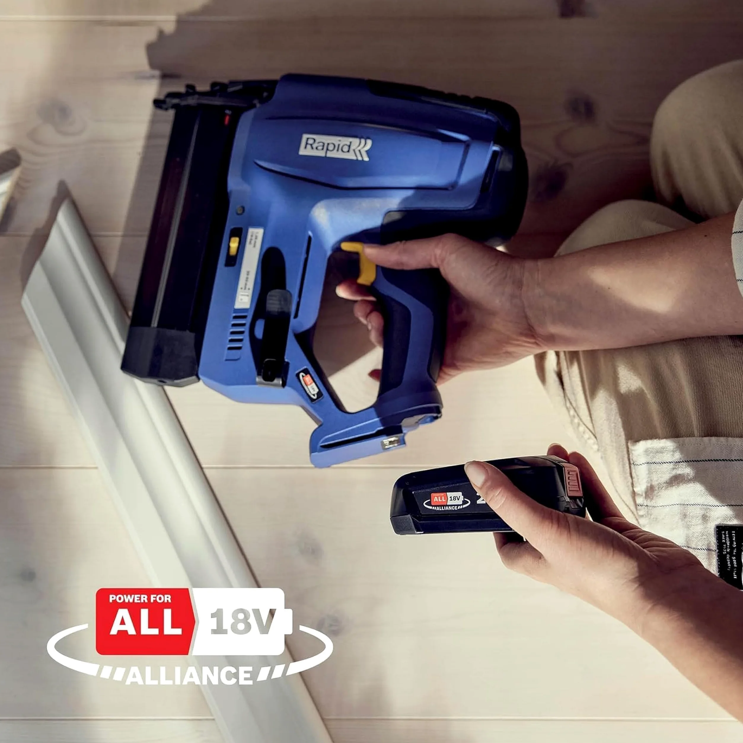 Rapid BNX50 18V Pistola Chiodatrice Alimentata a Batteria con Profondità di Infissione Regolabile, Sparo Singolo o per Contatto, Include Caricabatterie, Batteria 2,5 Ah e Valigetta (5001498)
