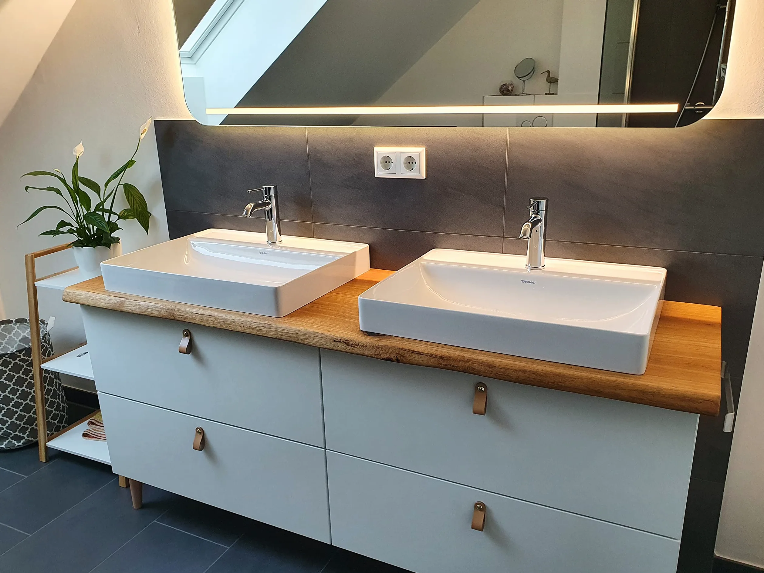 Top per lavabo in legno massello di rovere oliato (140 x 55 cm)