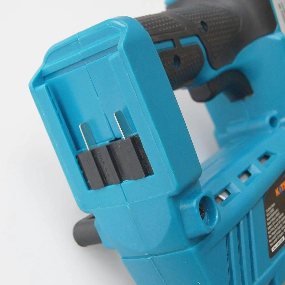 KATSU Tools Pistola cucitrice chiodatrice a batteria industriale 18V con batteria 2.0Ah, compatibile con chiodi 18GA, inclusi chiodi 200 x 40 mm e graffette 200 x 32 mm