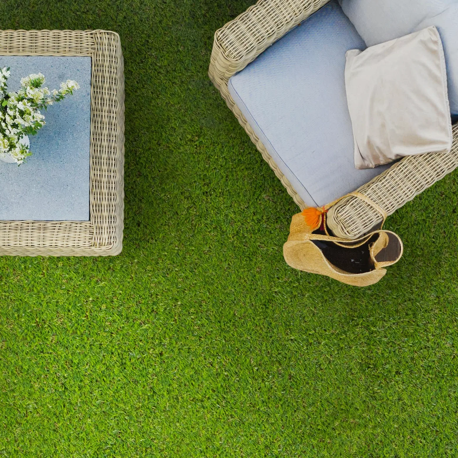 Floordirekt Piastrelle a clic, 30 x 30 cm, 2 m² = 22 piastrelle per terrazze, balconi e terrazze, resistenti alle intemperie, con funzione di drenaggio, erba