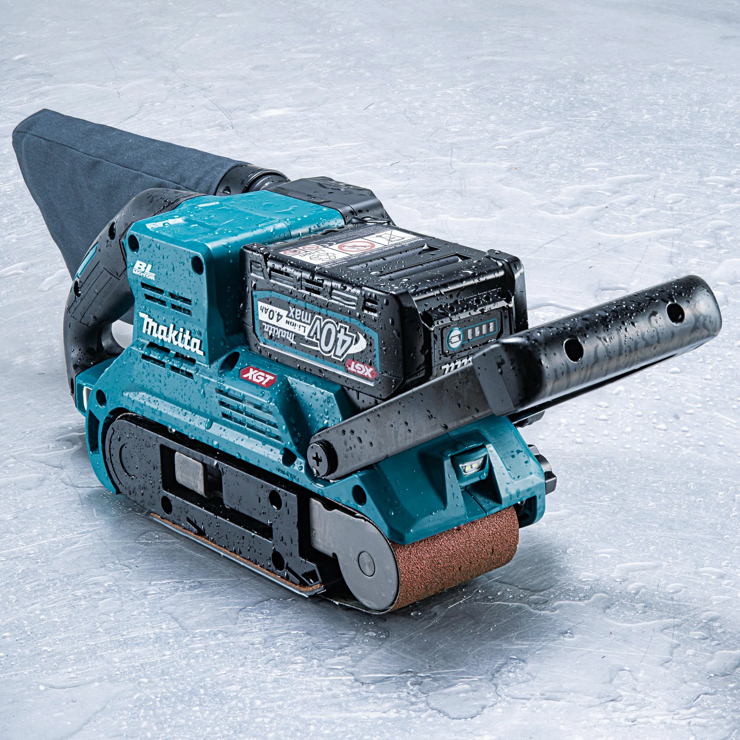 Makita BS001GZ - Smerigliatrice a nastro, 40 V max, larghezza di banda 76 mm, senza batteria e caricatore