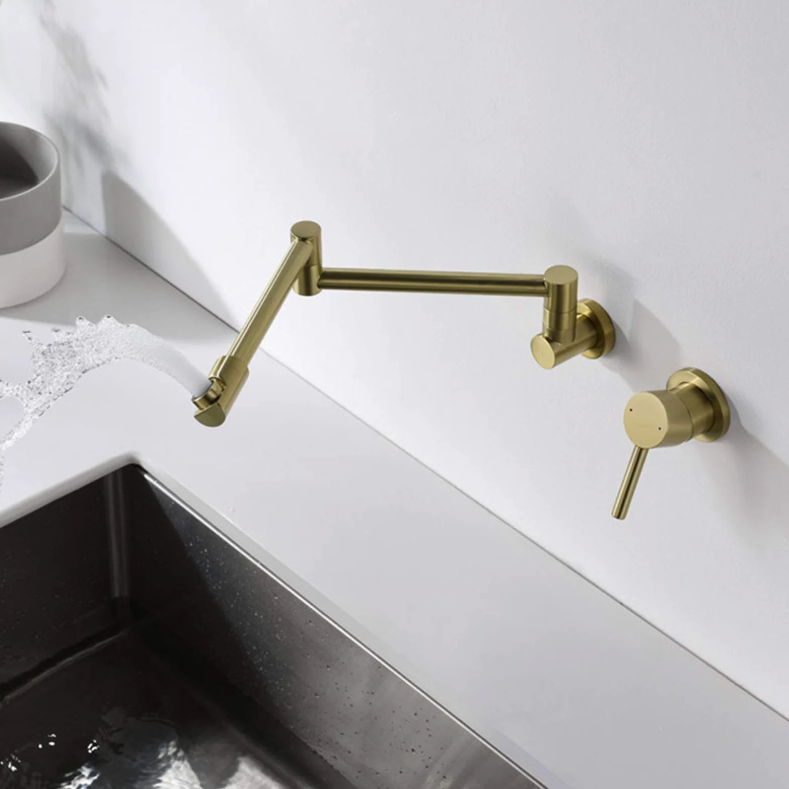 Rubinetto di riempimento per vaso a parete, design a doppio giunto snodato, rubinetto per lavello da cucina in ottone, miscelatore a due fori con maniglia singola, oro spazzolato