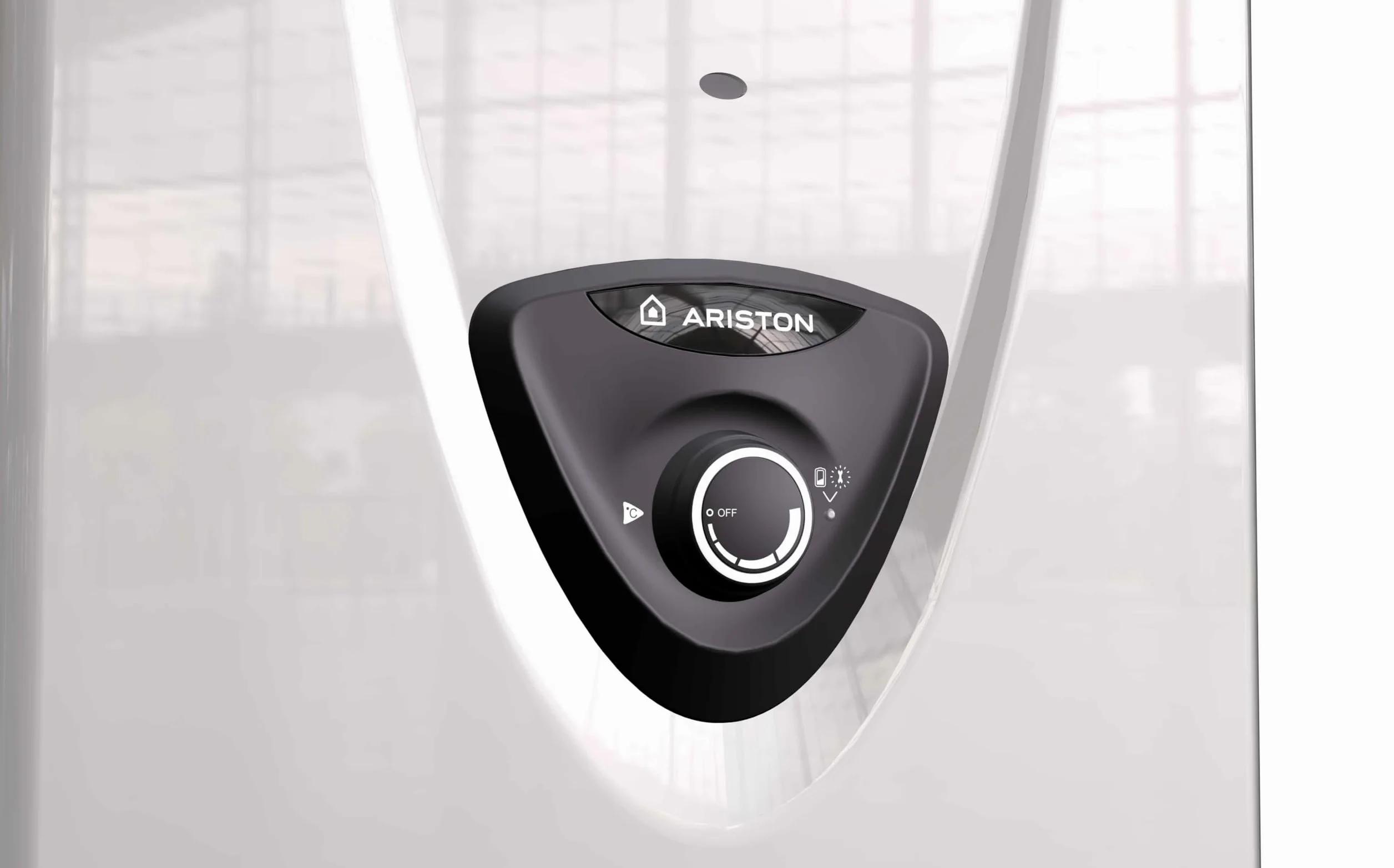 Ariston Fast EVO X - Scaldabagno a Gas Istantaneo Camera Aperta 14 L/GPL, Innovativo Display LCD per Regolazione Temperatura e Rilevamento Fiamma di Massima Sicurezza 22.52x26x58 - Classe Energetica A