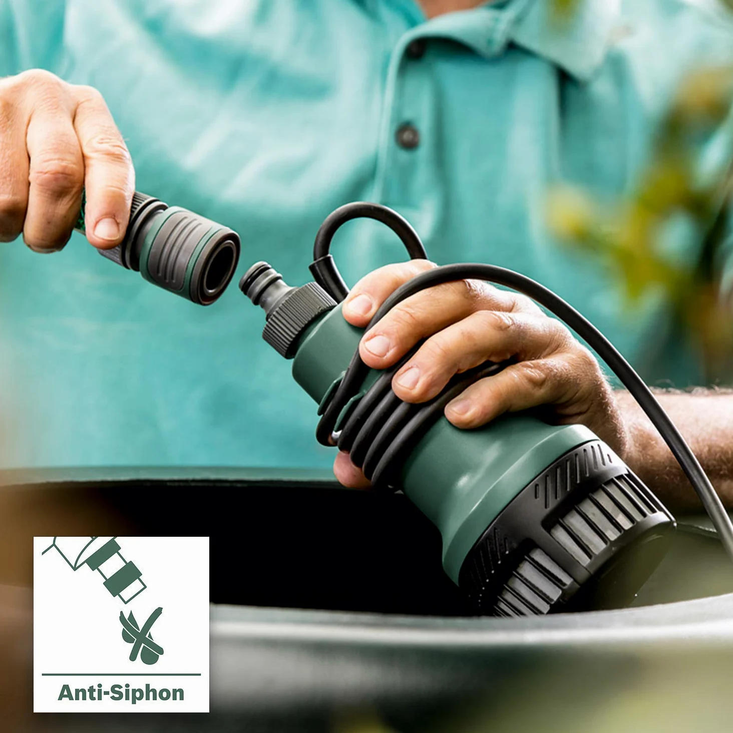 Bosch Pompa sommersa a batteria GardenPump 18V-2000 (senza batteria, sistema da 18 Volt, confezione in cartone) Verde Acqua