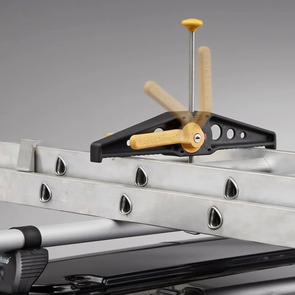 SafeClamp Supporto per scala, sistema di serraggio per il montaggio di scale su portapacchi dell’auto