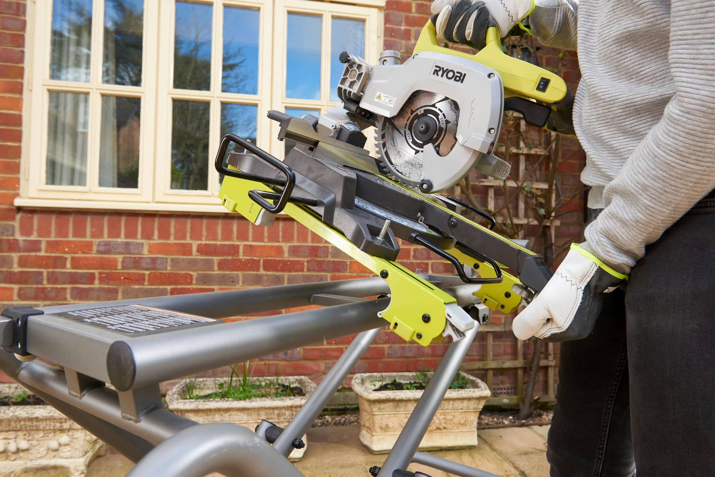 Ryobi RLSW01 Supporto per troncatrice con ruote