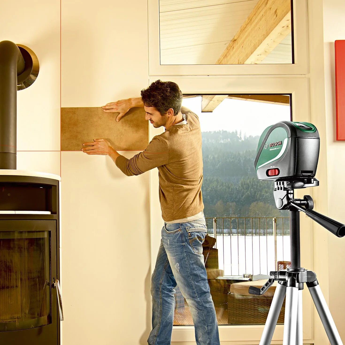 Bosch livella laser multifunzione UniversalLevel 2 (linee laser a croce incl. punti a piombo integrati per un allineamento preciso e un facile trasferimento dell'applicazione, in cartone)