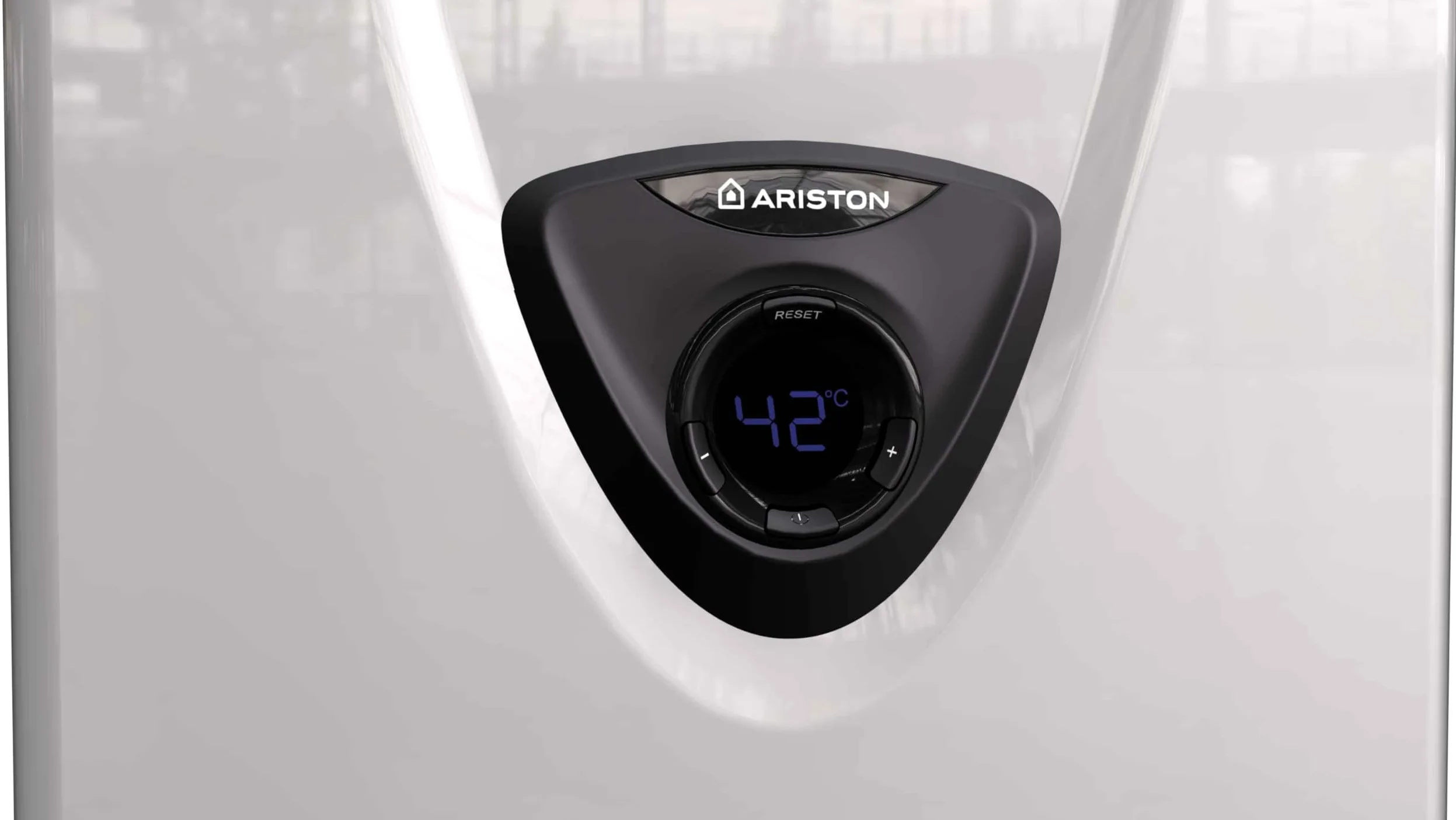 Ariston Fast EVO X - Scaldabagno a Gas Istantaneo Camera Aperta 14 L/GPL, Innovativo Display LCD per Regolazione Temperatura e Rilevamento Fiamma di Massima Sicurezza 22.52x26x58 - Classe Energetica A