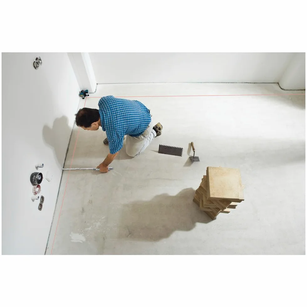 Bosch Professional GTL 3 Livella Laser per Piastrelle, 4 x Pile AA, Custodia Protettiva, Protezione da Polvere e Spruzzi IP 54, Piatto di Allineamento, Raggio d'Azione: 20 m