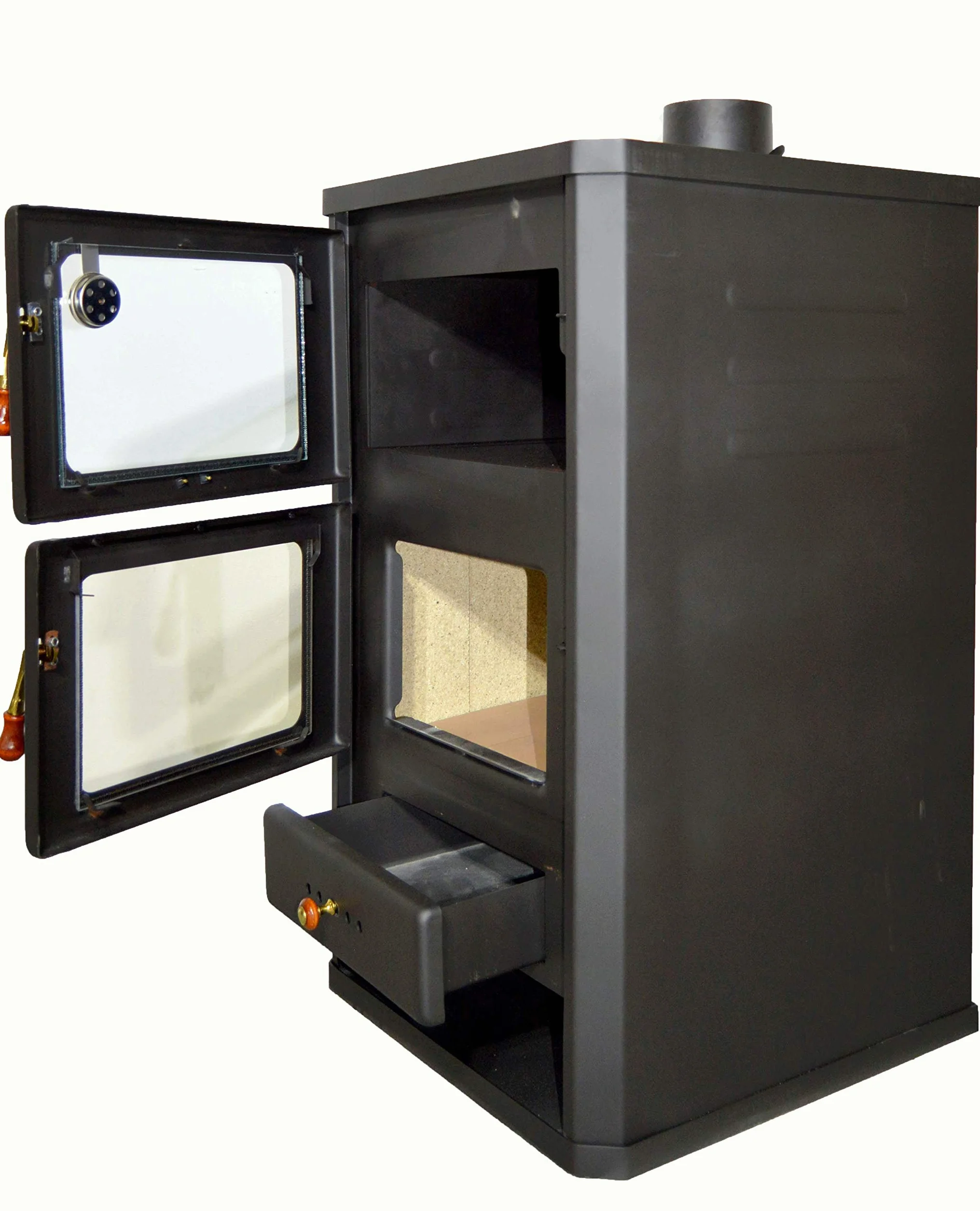 Stufa a legna con forno. Stufa da cucina, potenza di riscaldamento 14kw. Nero