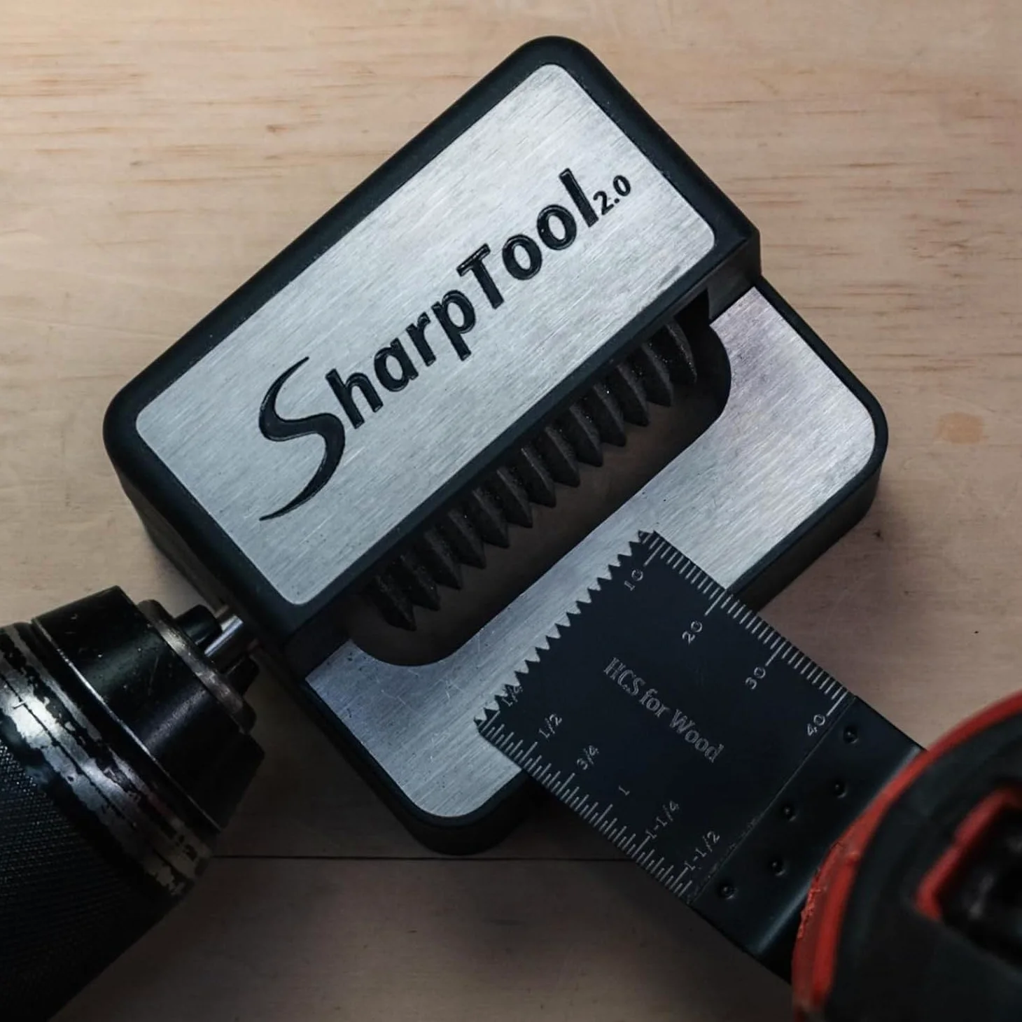 SharpTool 2.0 Afilador para Hojas de Sierra Multitool – Afilador de Precisión para Taladro para Afilar Hojas de Inmersión BIM, HCS y HSS, Accesorio para Herramienta Multifunción