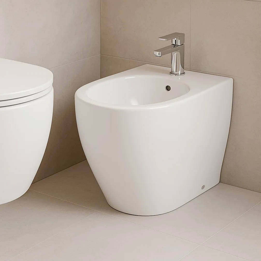 Bidet Filo Muro Infinity Bianco Lucido, Made in Italy – Sanitari Bagno Filomuro Moderni a Terra, Design Elegante e Raffinato - Facile Installazione, Alta Qualità e Comfort (Bidet, Bianco Lucido)