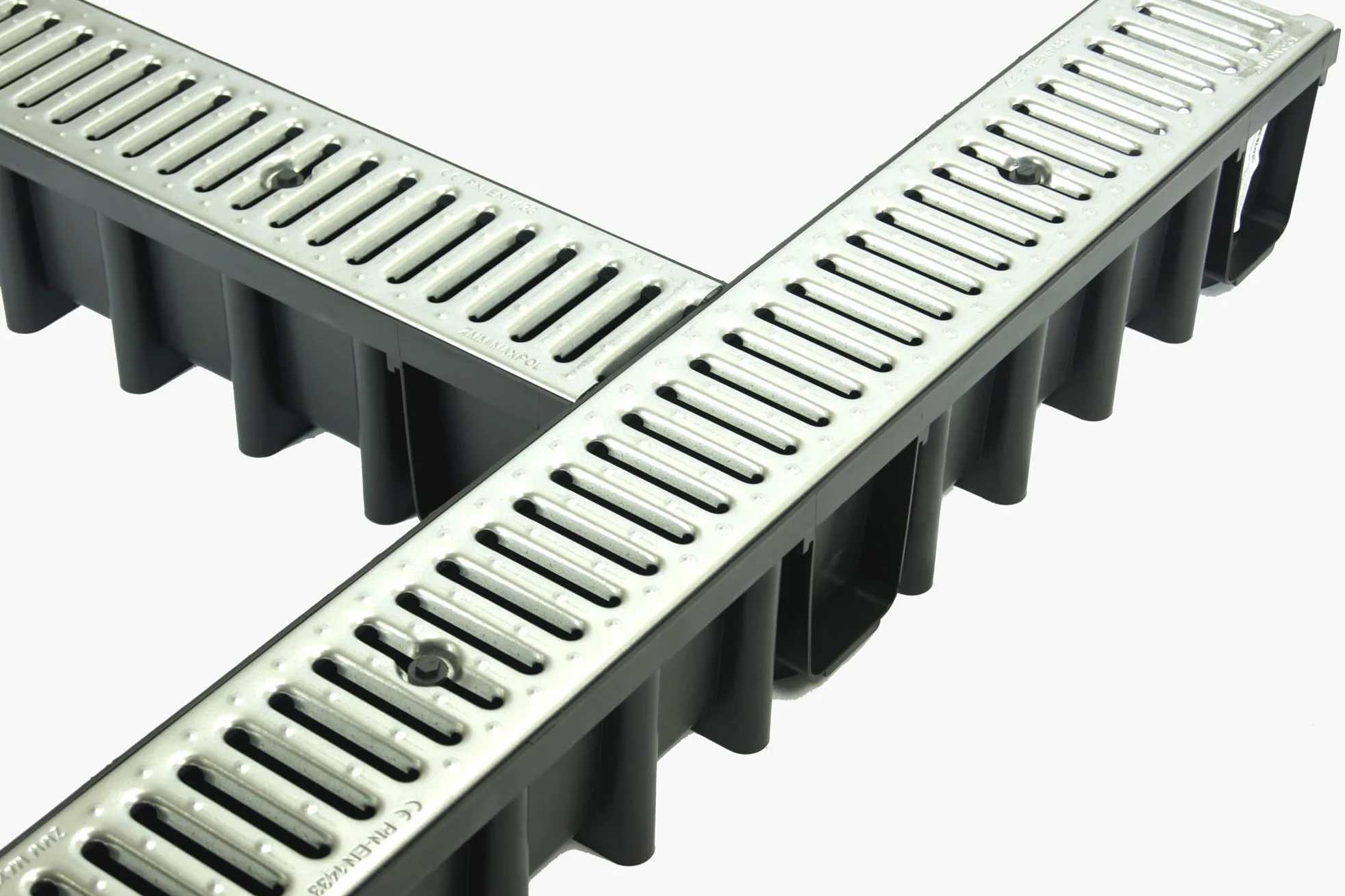 Set di grondaie di drenaggio da 6 m – grondaia – Scarico Acqua piovana – Scarico con griglia – Altezza A15 148 mm – Set Completo – Griglia in Acciaio zincato – 13 x 600 x 14,8 cm
