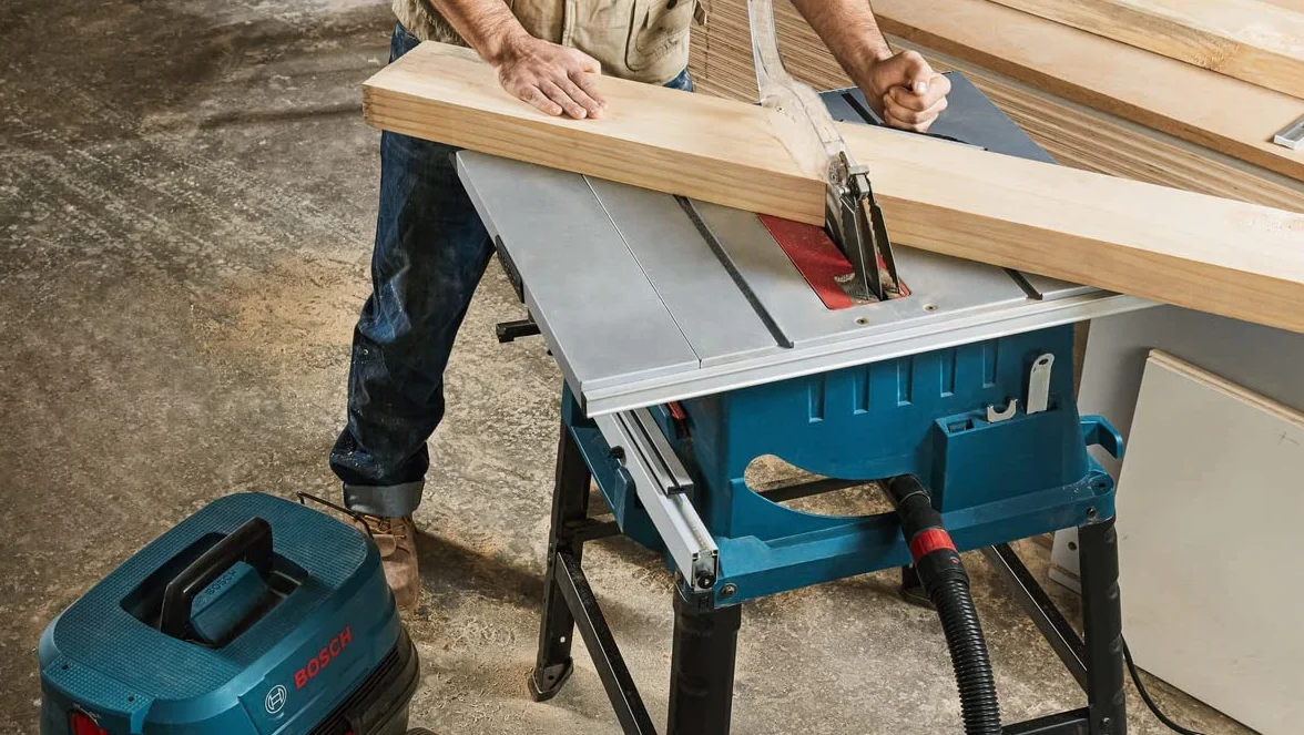 Bosch Professional GTS 254 Sega circolare da banco