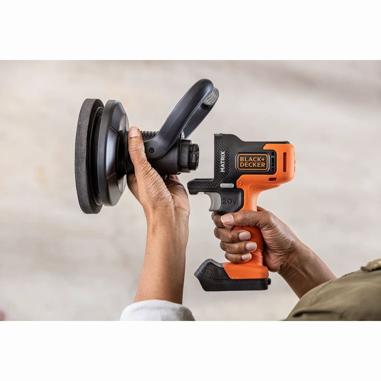 BLACK+DECKER Matrix Kit tampone 20 V MAX per auto, pavimenti e mobili, 3500 giri/min, batteria e caricabatterie inclusi, arancione (BCBMT120C1FF)