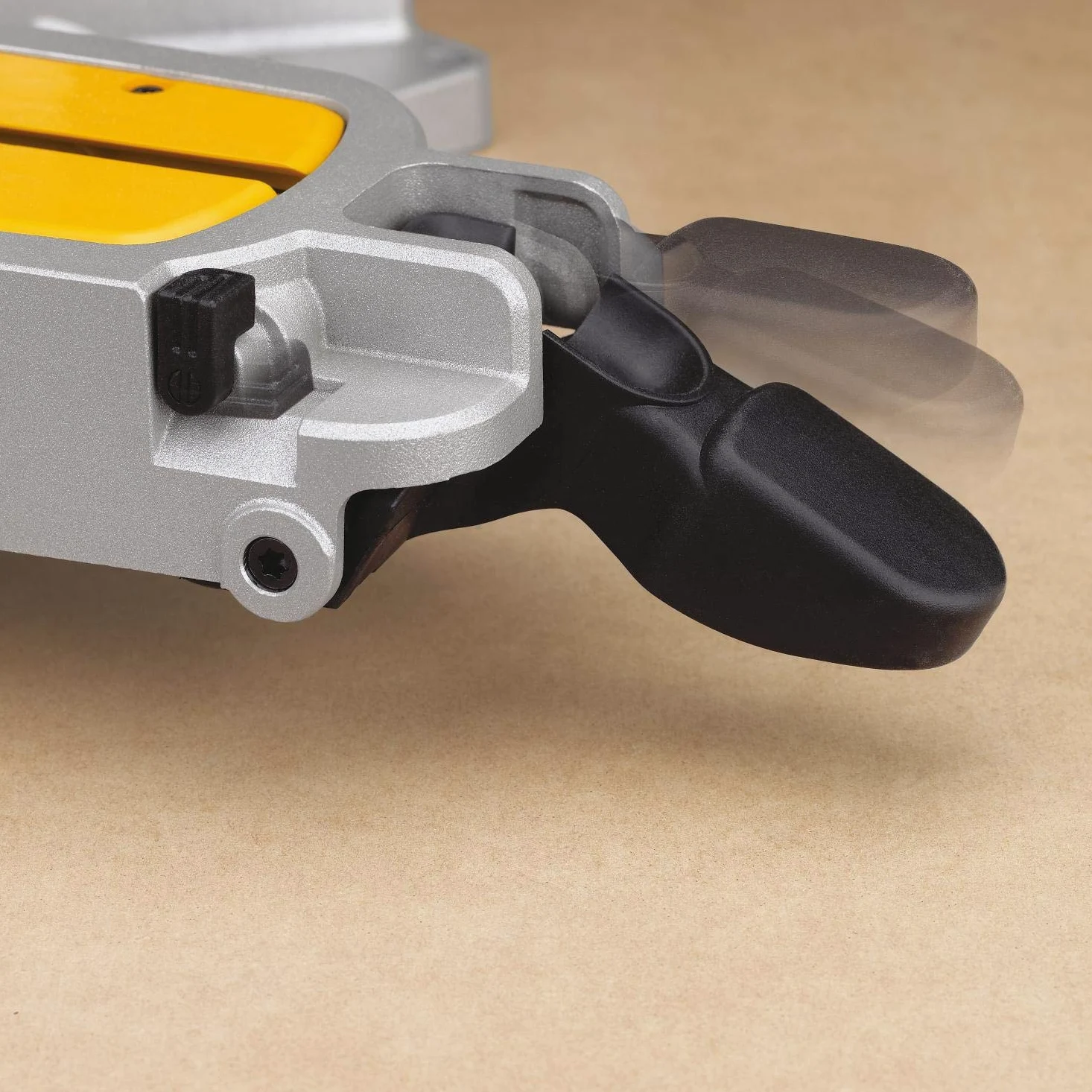 DEWALT DWS780-QS Troncatrice Radiale Doppio Abbattimento della Testa, 1675 W, Giallo/Nero, 305 mm